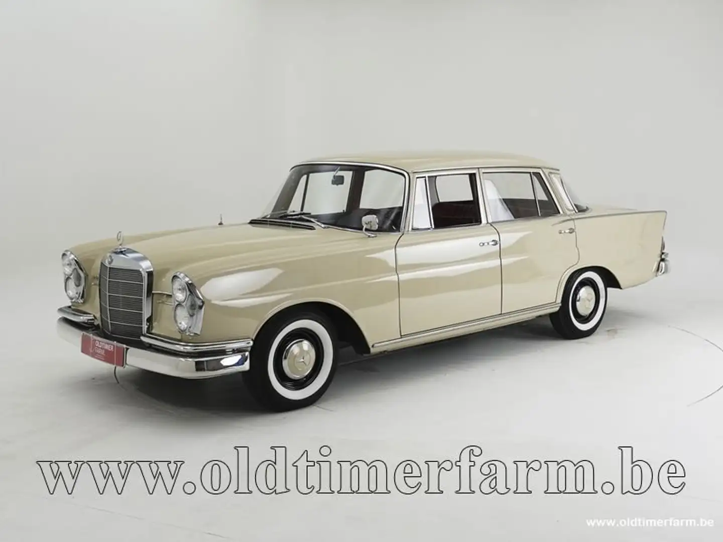Mercedes-Benz 220 S '60 CH3054 Beżowy - 1