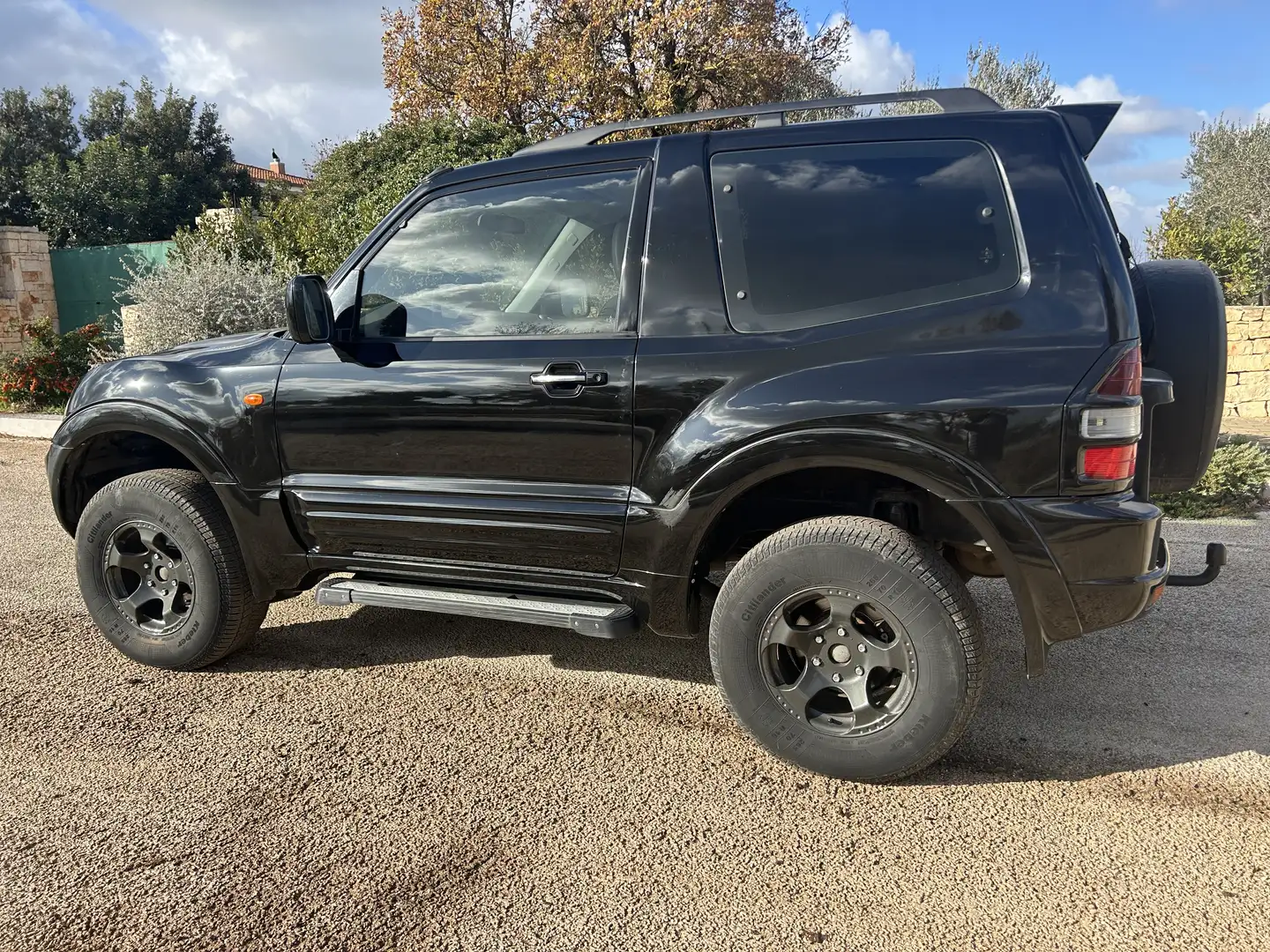 Mitsubishi Pajero 3p 3.2 tdi 16v di-d GLS-2 - 2