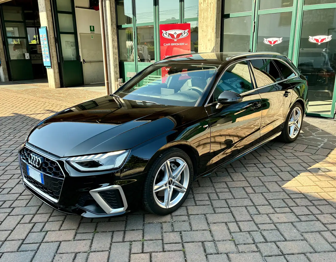 Audi A4 A4 Avant 40 2.0 tdi mhev Advanced 4 204cv s-tronic Nero - 1