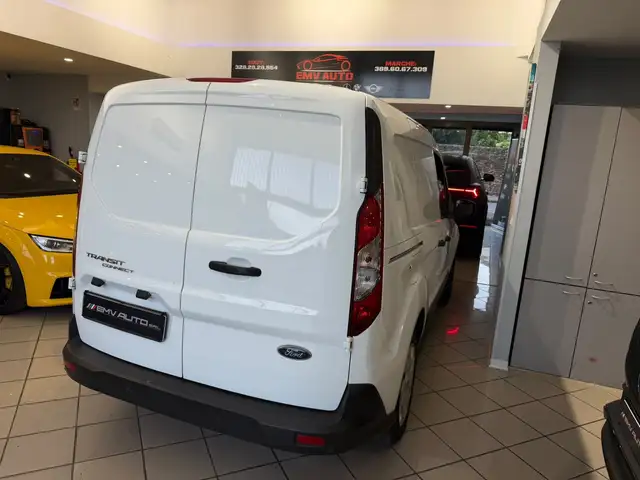Ford Transit Connect view 11
