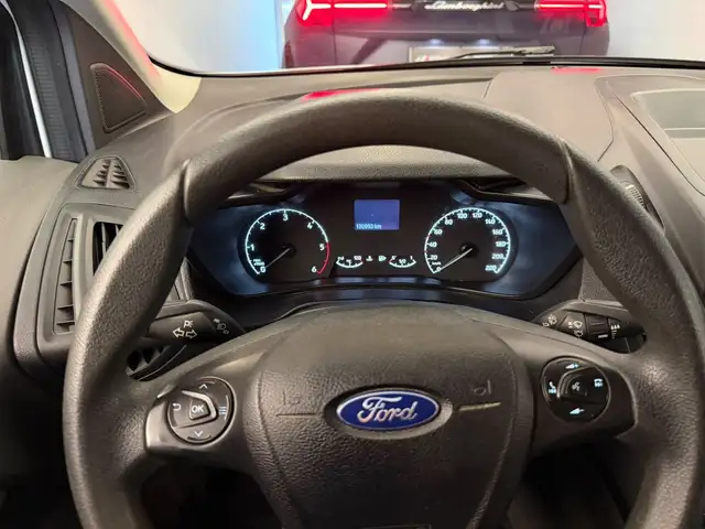 Ford Transit Connect view 6