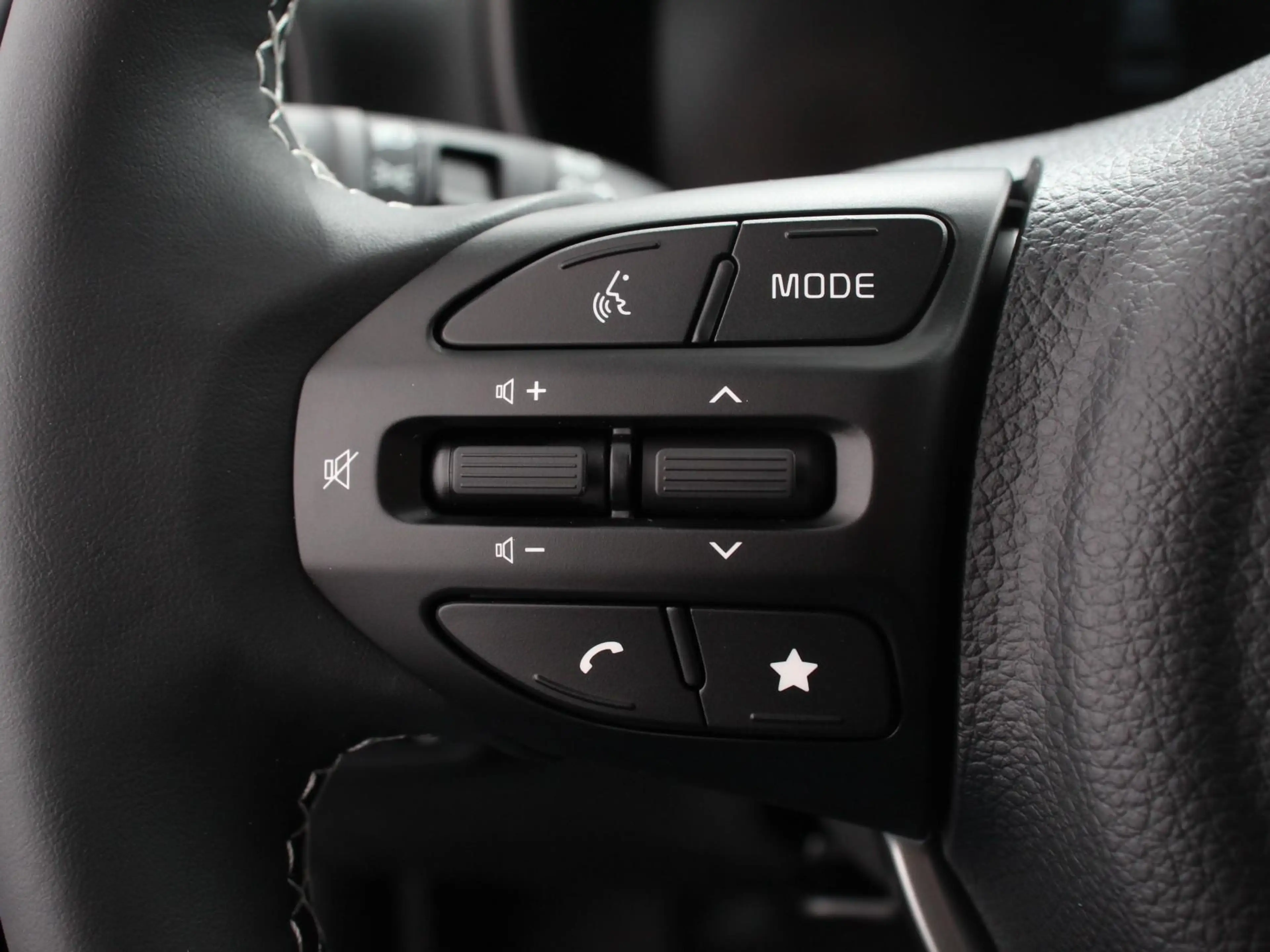 Kia Picanto 1.0 DPI DynamicLine Automaat | Navigatie | |Apple — photo 15