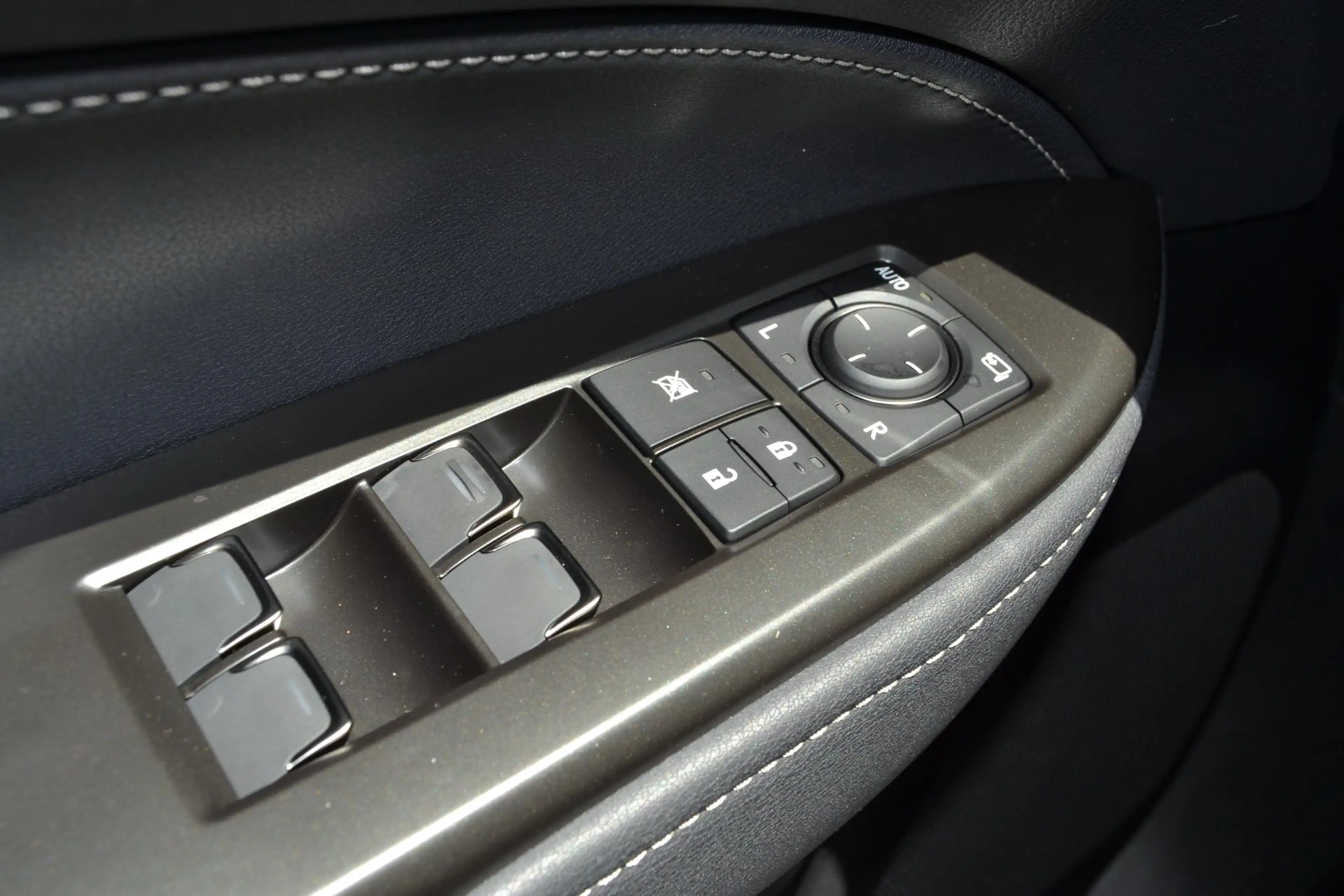 Lexus NX 450h+ AWD 35th Edition DIRECT LEVERBAAR TREKHAAK 1500KG — photo 22