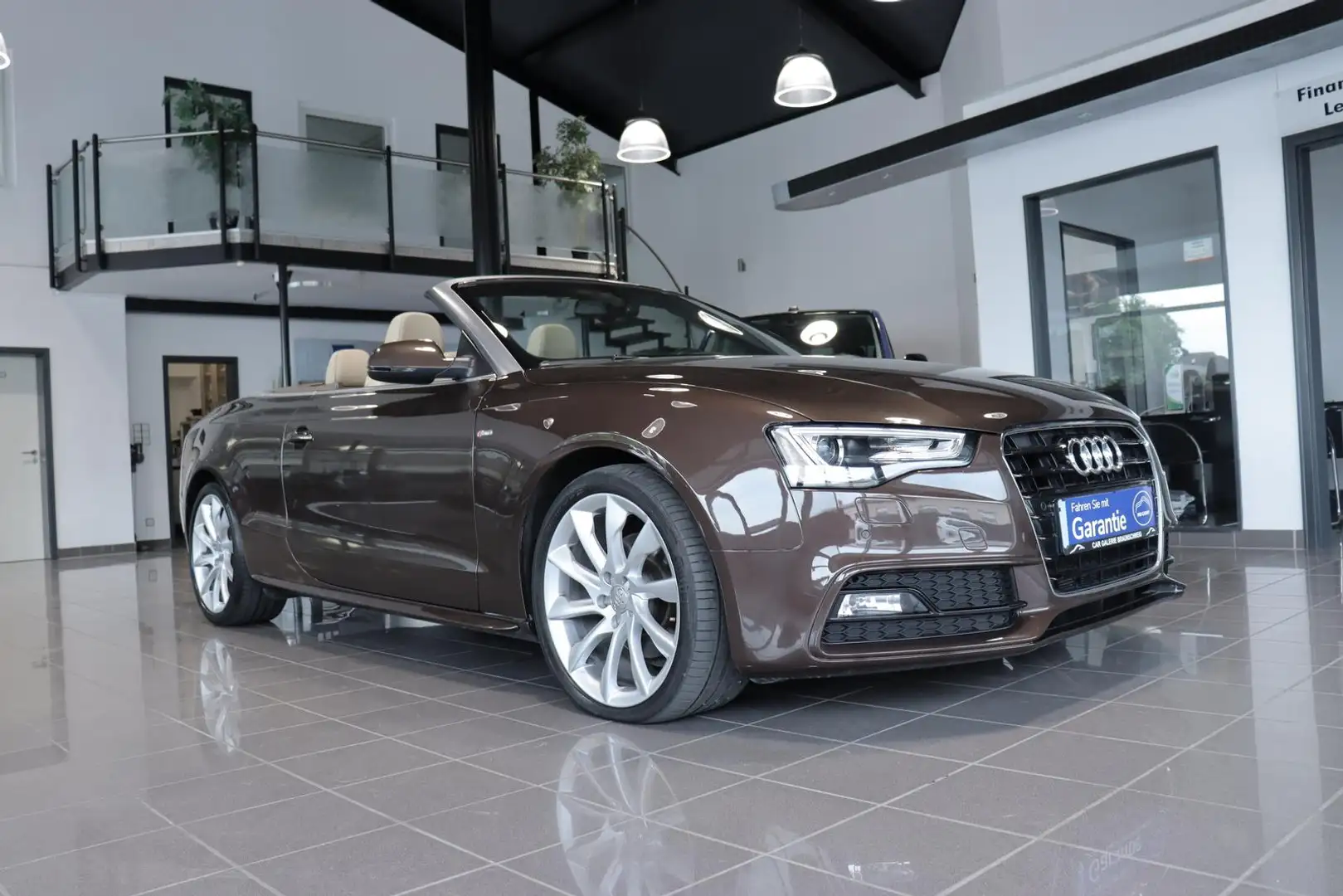Audi A5 2.0 TDI* S-LINE*NAVI*XENON*AUTOMATIK*KAMERA* Braun - 2