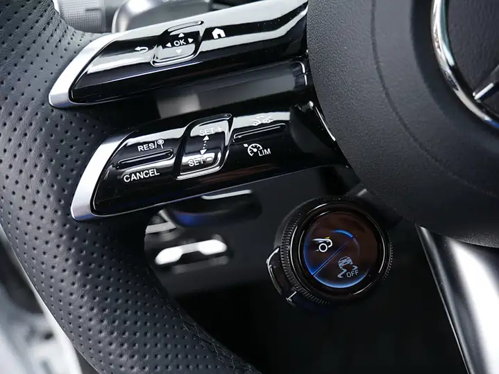 Mercedes-Benz SL 560 PREMIUM PLUS+DIST+MASSAGE+SITZKLIMA+++ – Foto 11