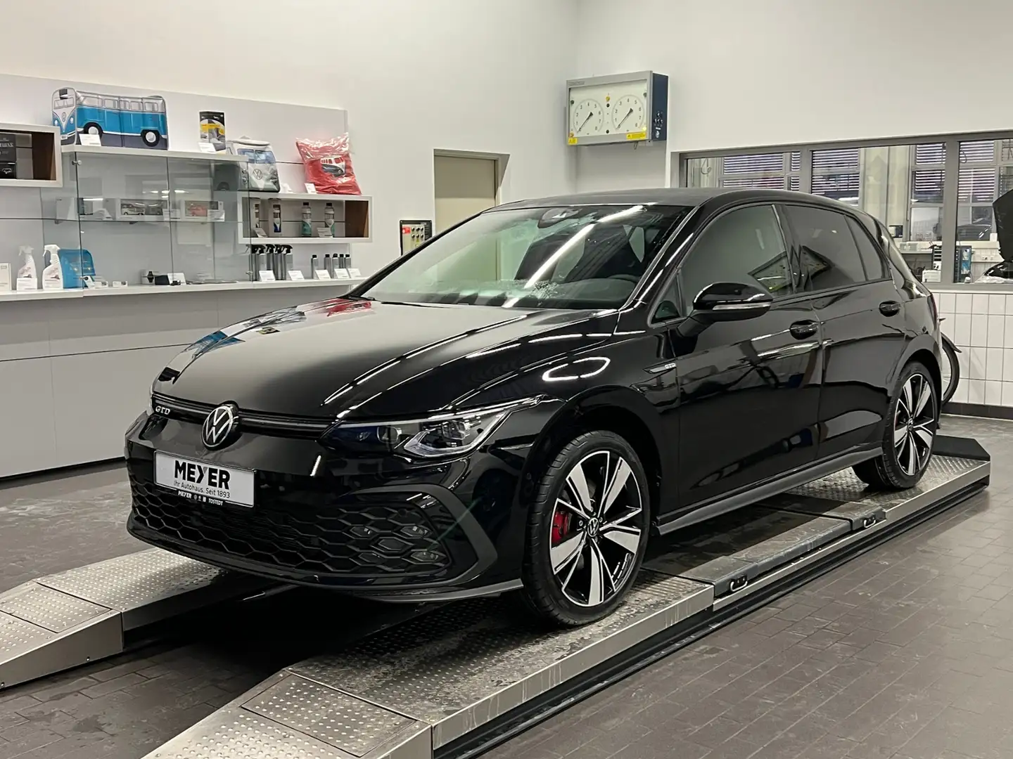 Volkswagen Golf VIII GTD 2.0 TDI DSG *Black Style, AHK, LED-Plus, Noir - 2