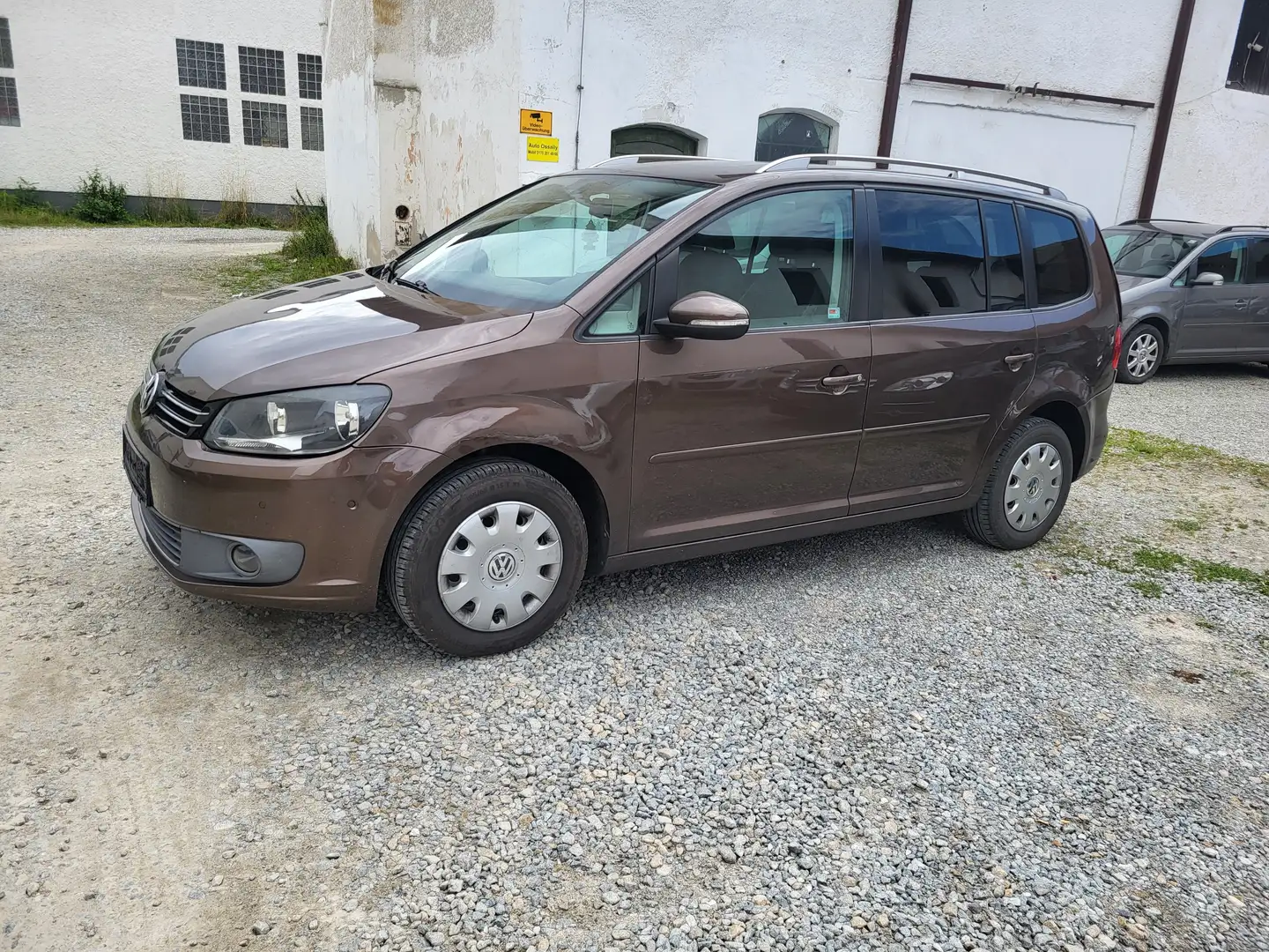 Volkswagen Touran Comfortline Hnědá - 2