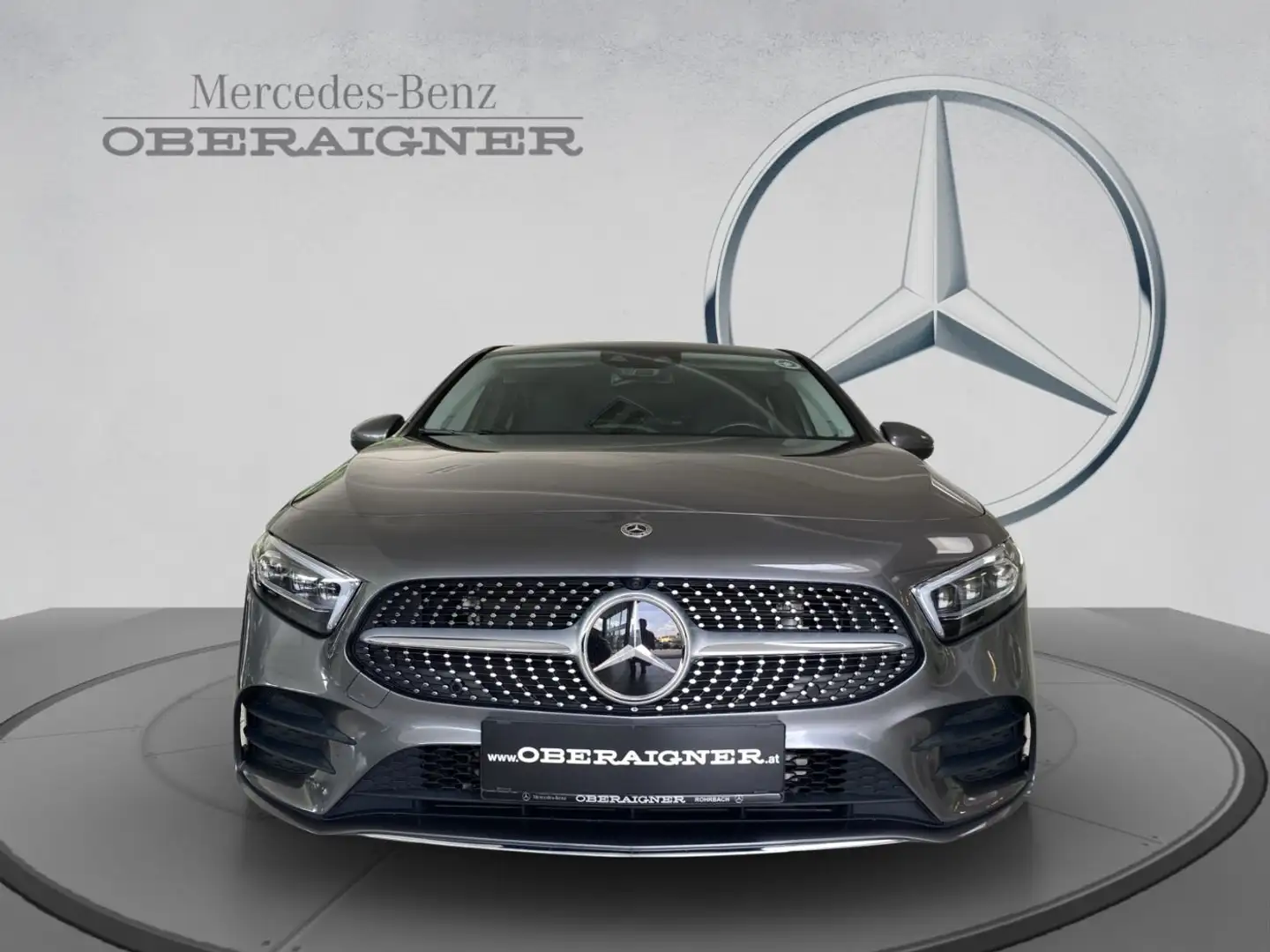Mercedes-Benz A 200 d 4MATIC Kompaktlimousine AMG Line Distr Grau - 2