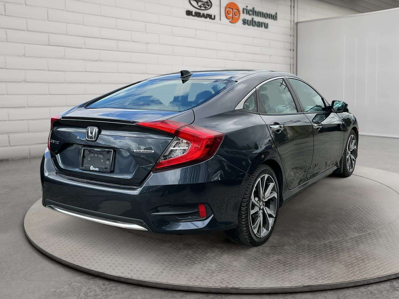 2019 Honda Civic BC CAR | $3.1K & $0 CLAIM | Touring — снимка 1