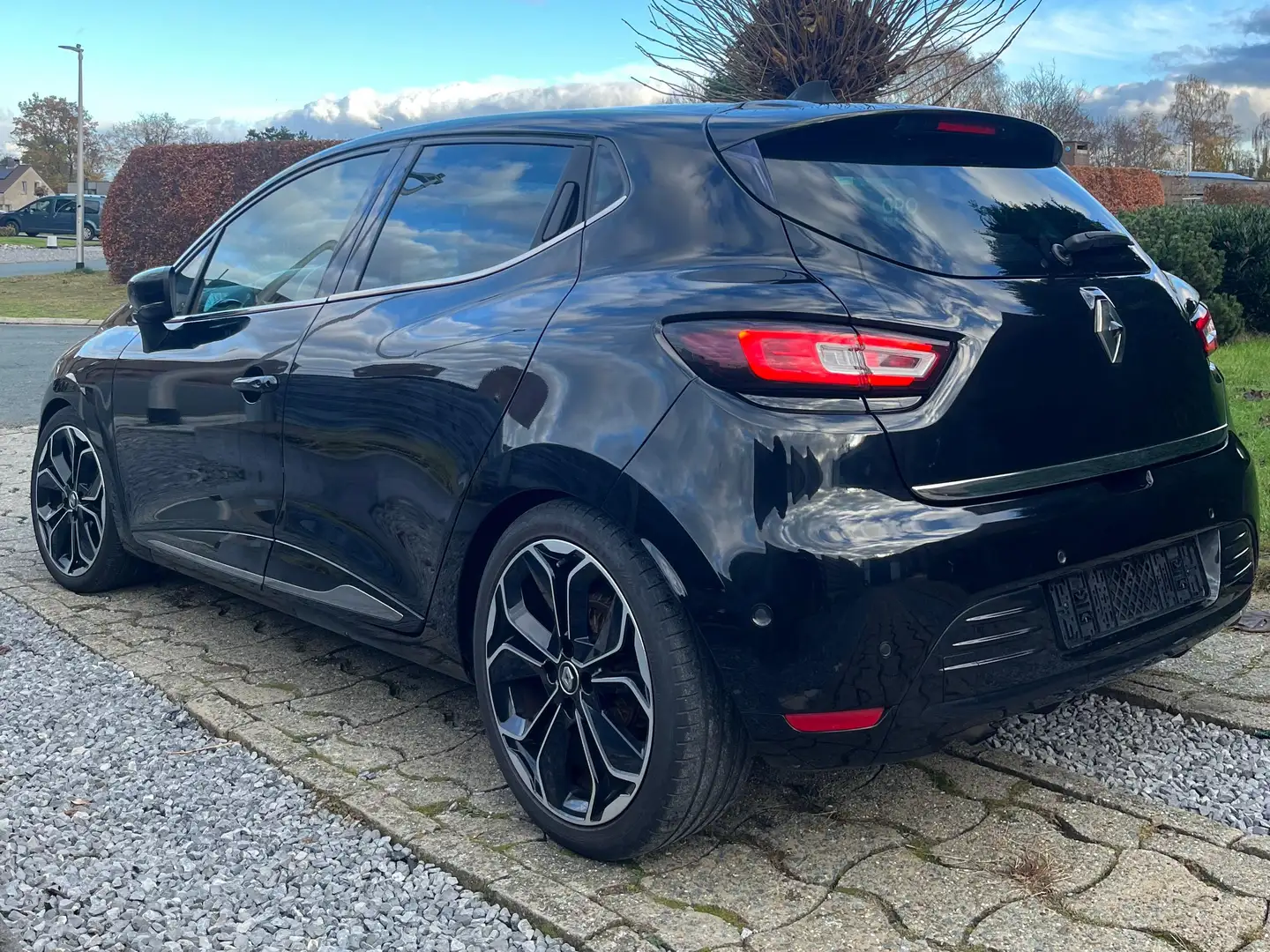 Renault Clio GT-LINE Zwart - 1