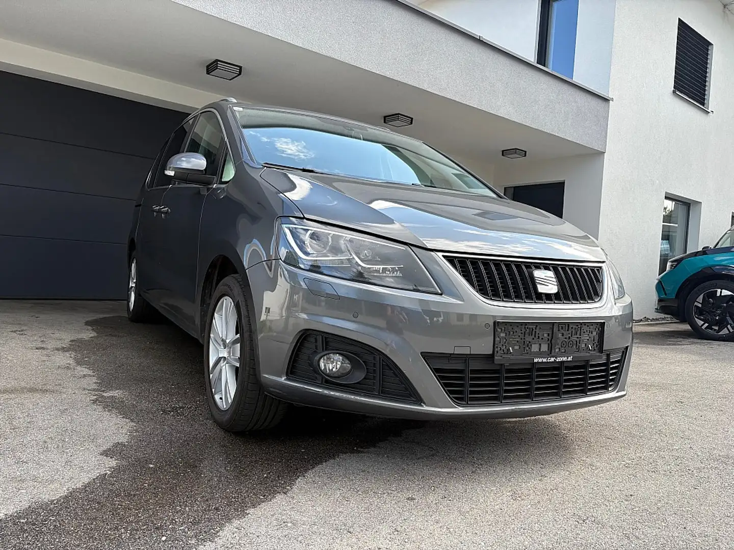 SEAT Alhambra Style 2,0 TDI CR 4WD DPF Grau - 2