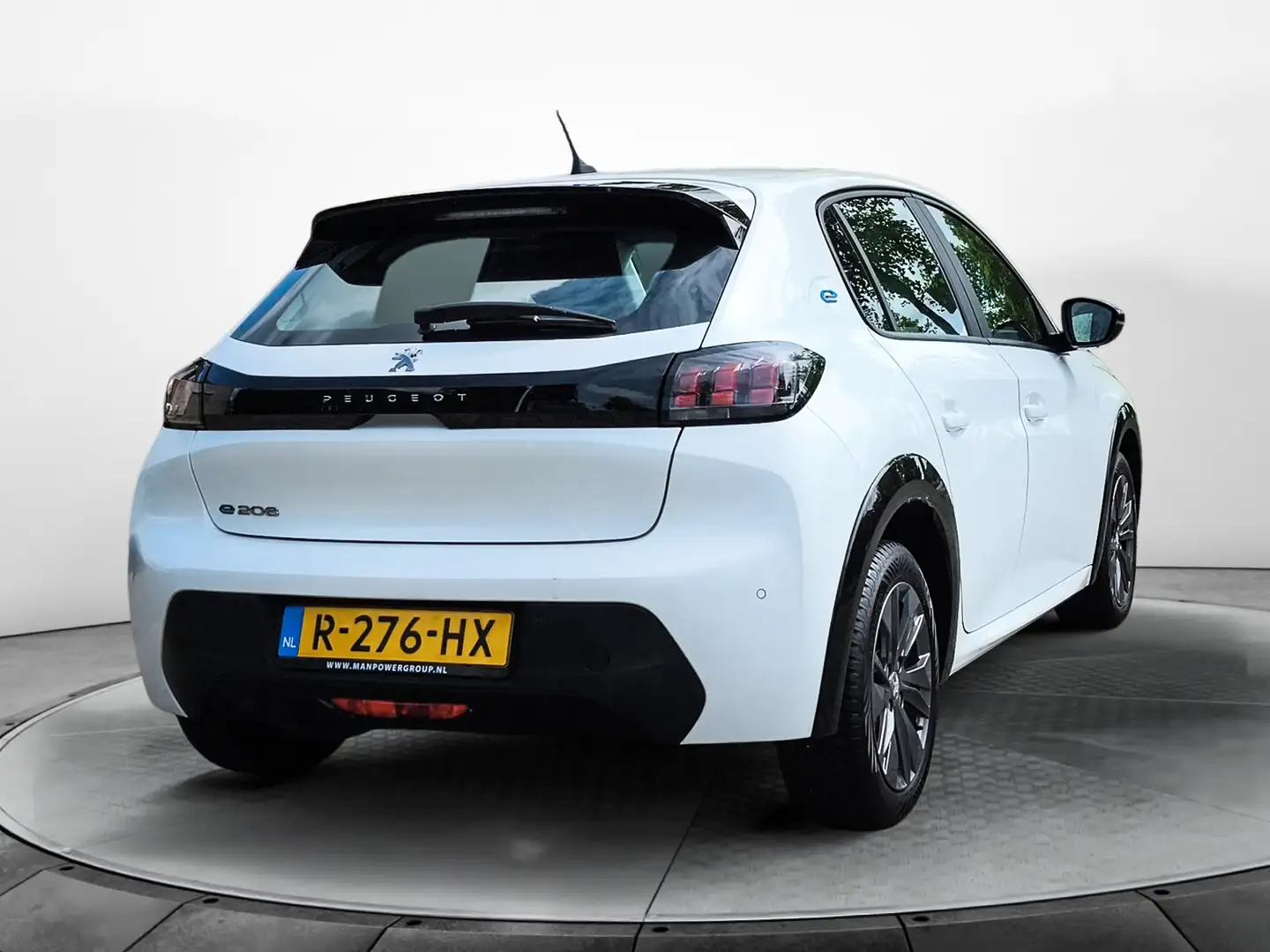 Peugeot e-208 EV Active Pack 50 kWh (136 PK) 1e-Eig. & Dealer-On Alb - 2