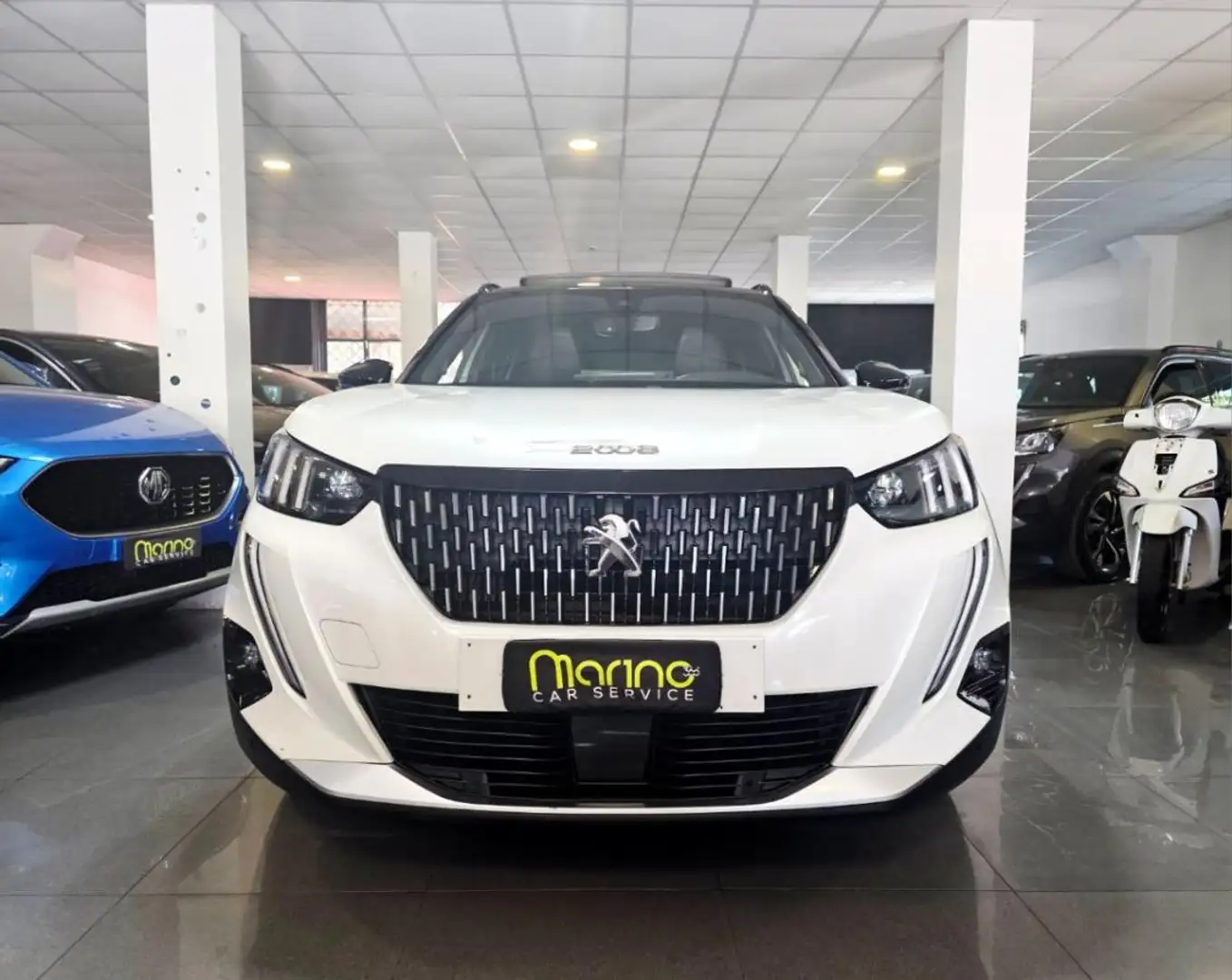 Peugeot 2008 BlueHDi 110 S&S GT Bianco - 2