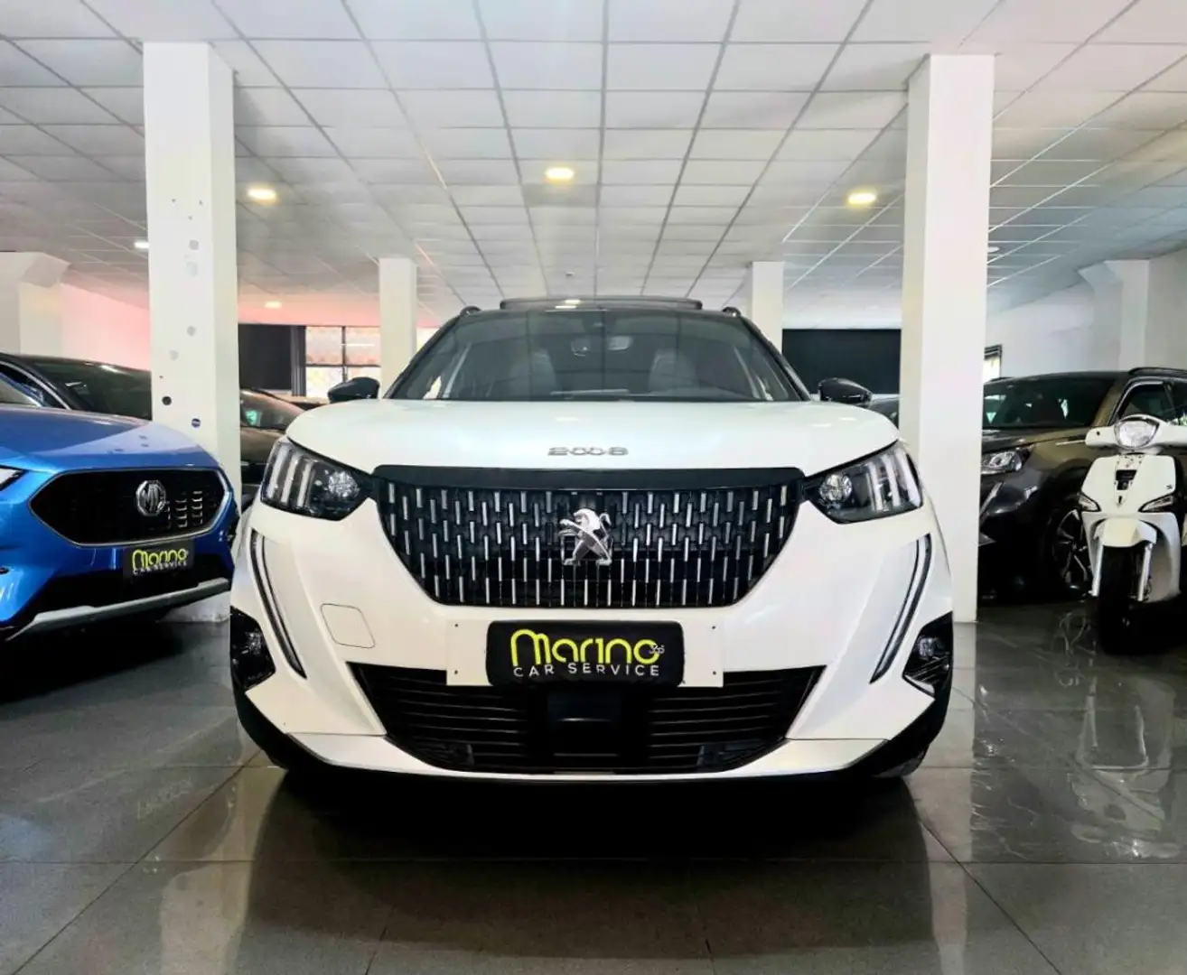 Peugeot 2008 BlueHDi 110 S&S GT Bianco - 1