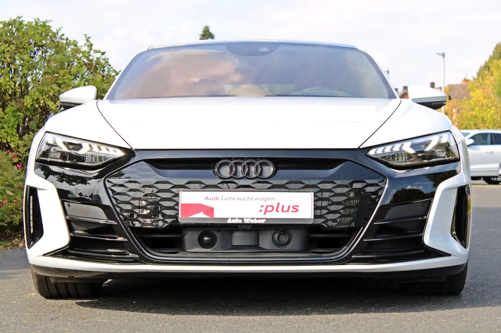 Audi e-tron GT quattro BLACK B&O PANO 360° REMOTE 21" Grau - 2