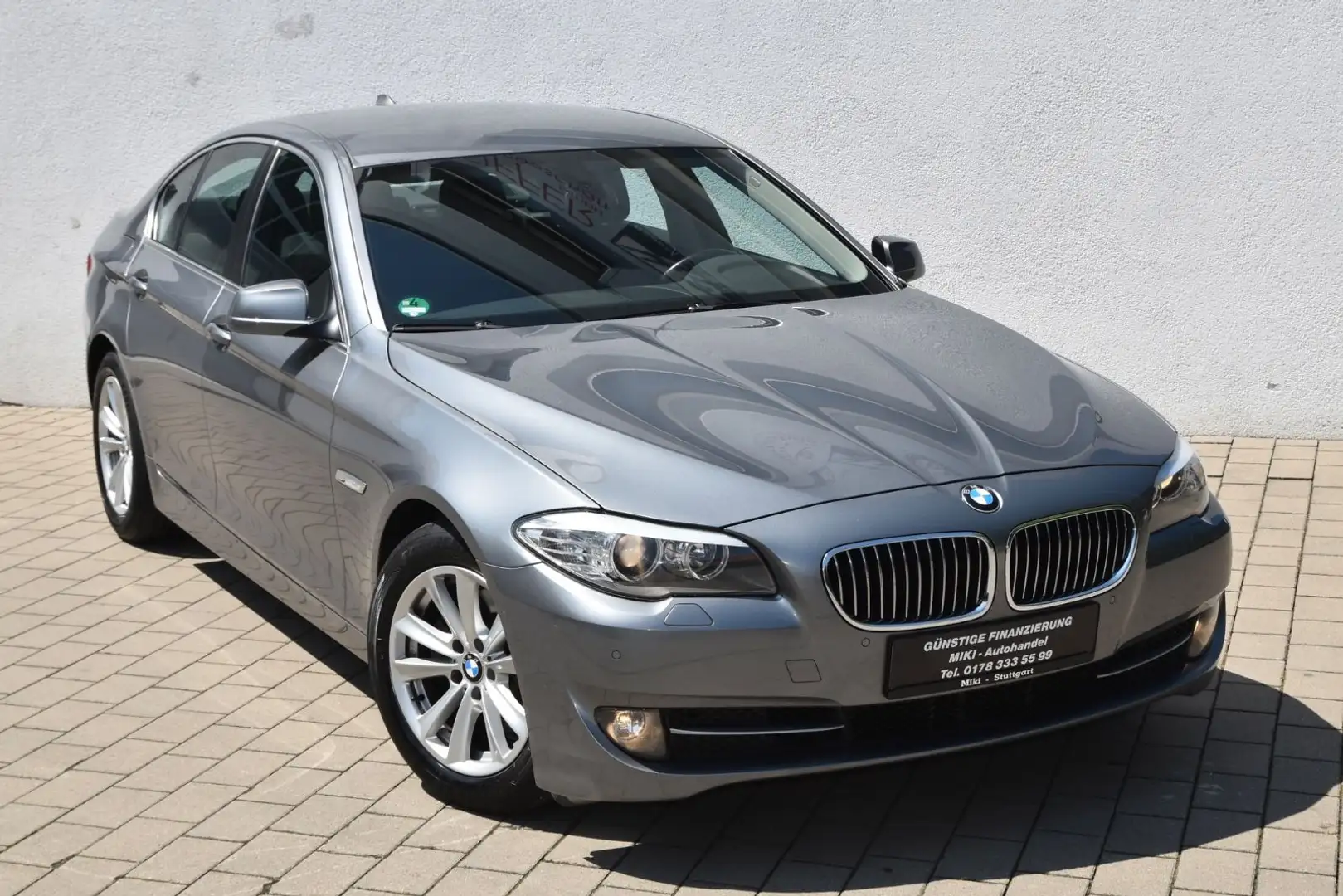 BMW 523 i Automatik*Navi*Xenon*Anhängerkupplung* Grau - 2