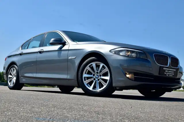 BMW 523 i Automatik*Navi*Xenon*Anhängerkupplung*