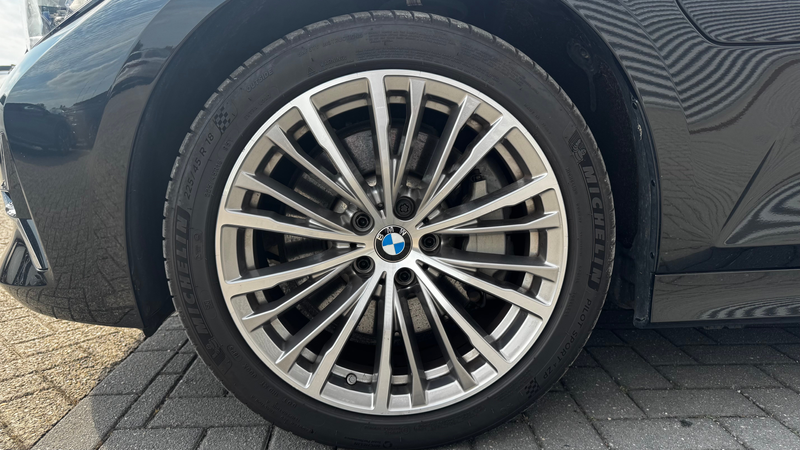 BMW 330 3-serie Touring 330E XDRIVE 292PK HIGH EXECUTIVE A — photo 11
