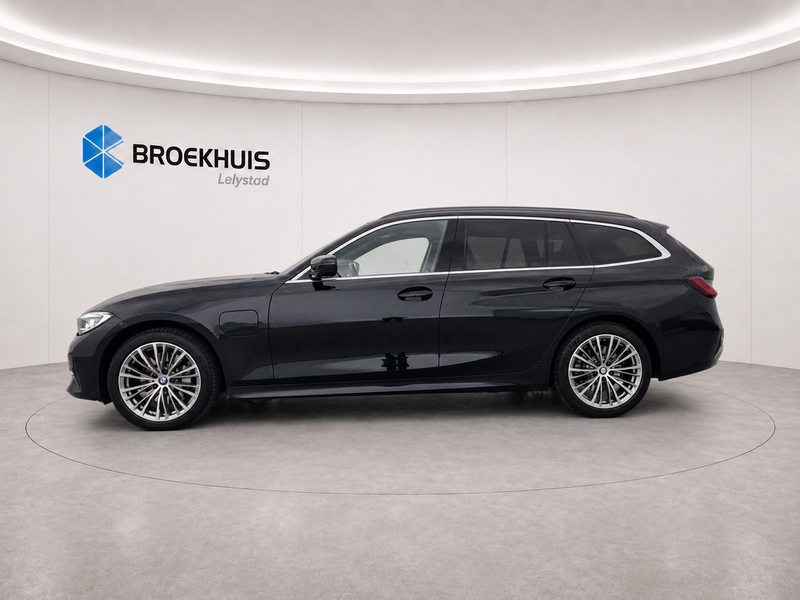 BMW 330 3-serie Touring 330E XDRIVE 292PK HIGH EXECUTIVE A — photo 2