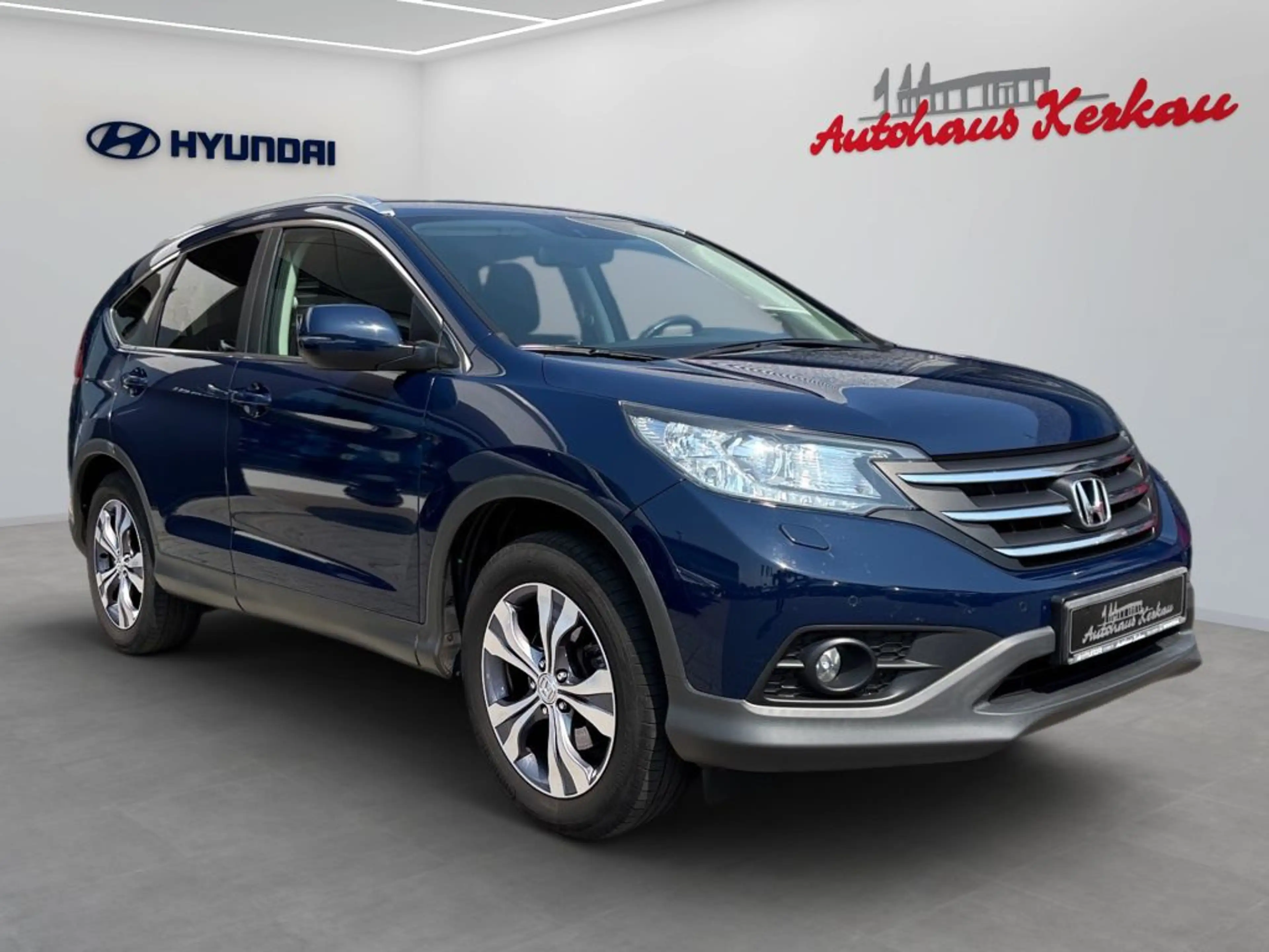 Honda CR-V 2.2i DTEC 4WD Lifestyle — photo 2