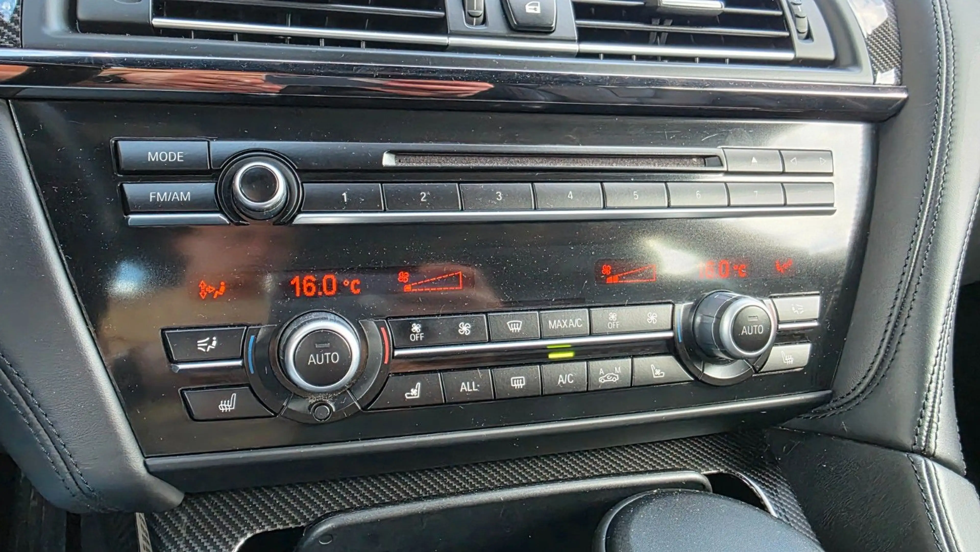 BMW M6 GC LED HUD Klima Softclose Karbon B&O — photo 8