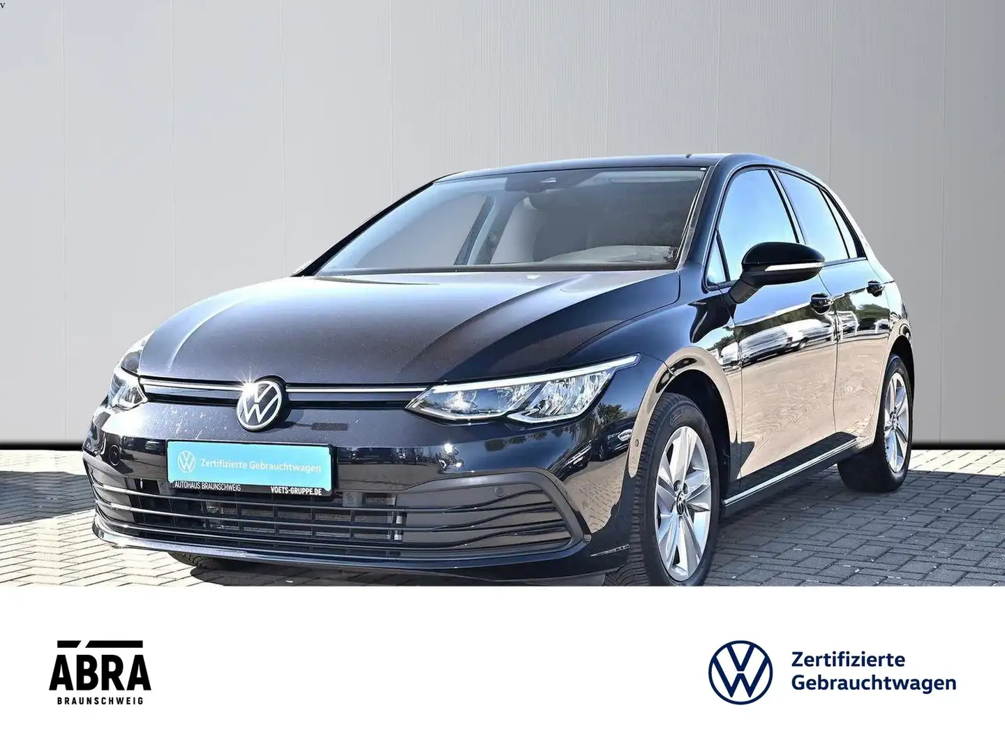 Volkswagen Golf VIII 1.5 TSI Life LED+NAVI+SHZ+PDC+PHONE Zwart - 1