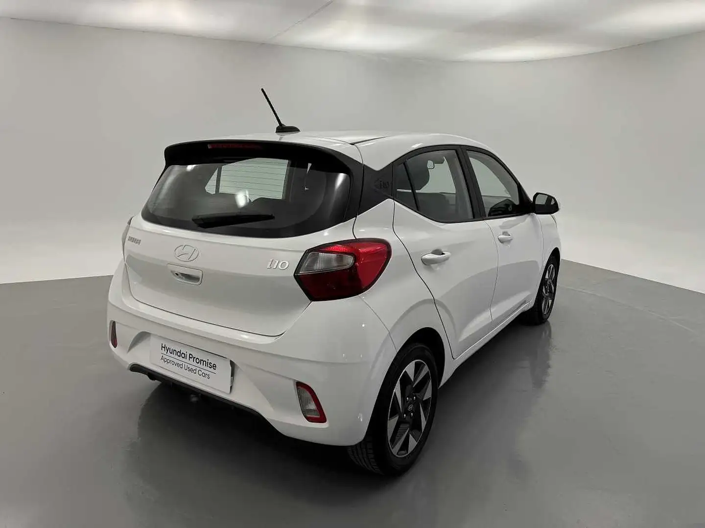 Hyundai i10 1.0 MPI Klass Blanco - 2