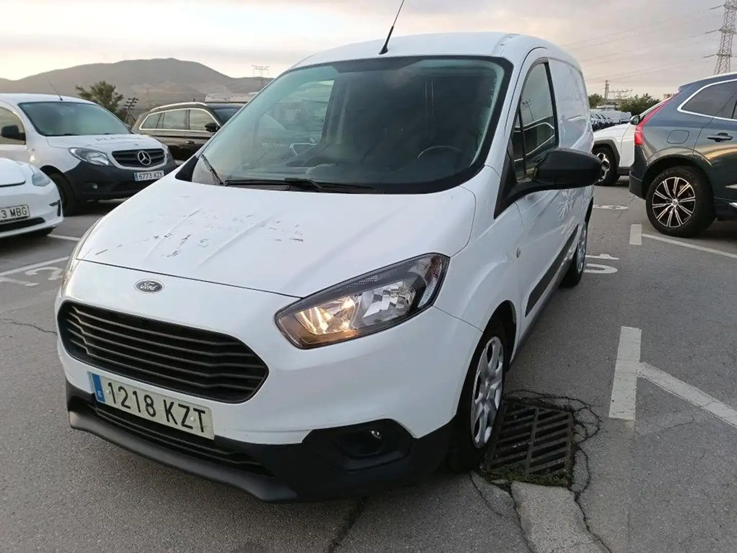 Ford Transit Courier Van 1.5 TDCi 56kW Trend Weiß - 1