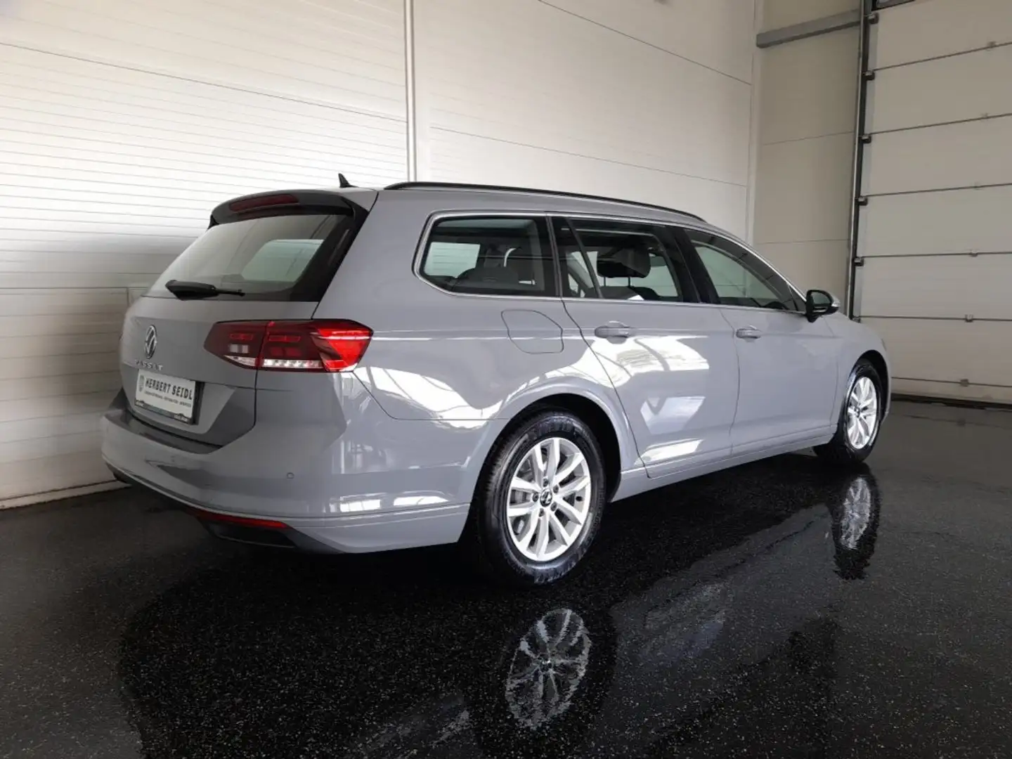 Volkswagen Passat Variant BUSINESS 2,0 TDI DSG *VOLL-LED / NAVI / AHV & KAMERA / ACC / SPORT MASSAGESITZ / TRAVEL ASSIST* Grau - 2