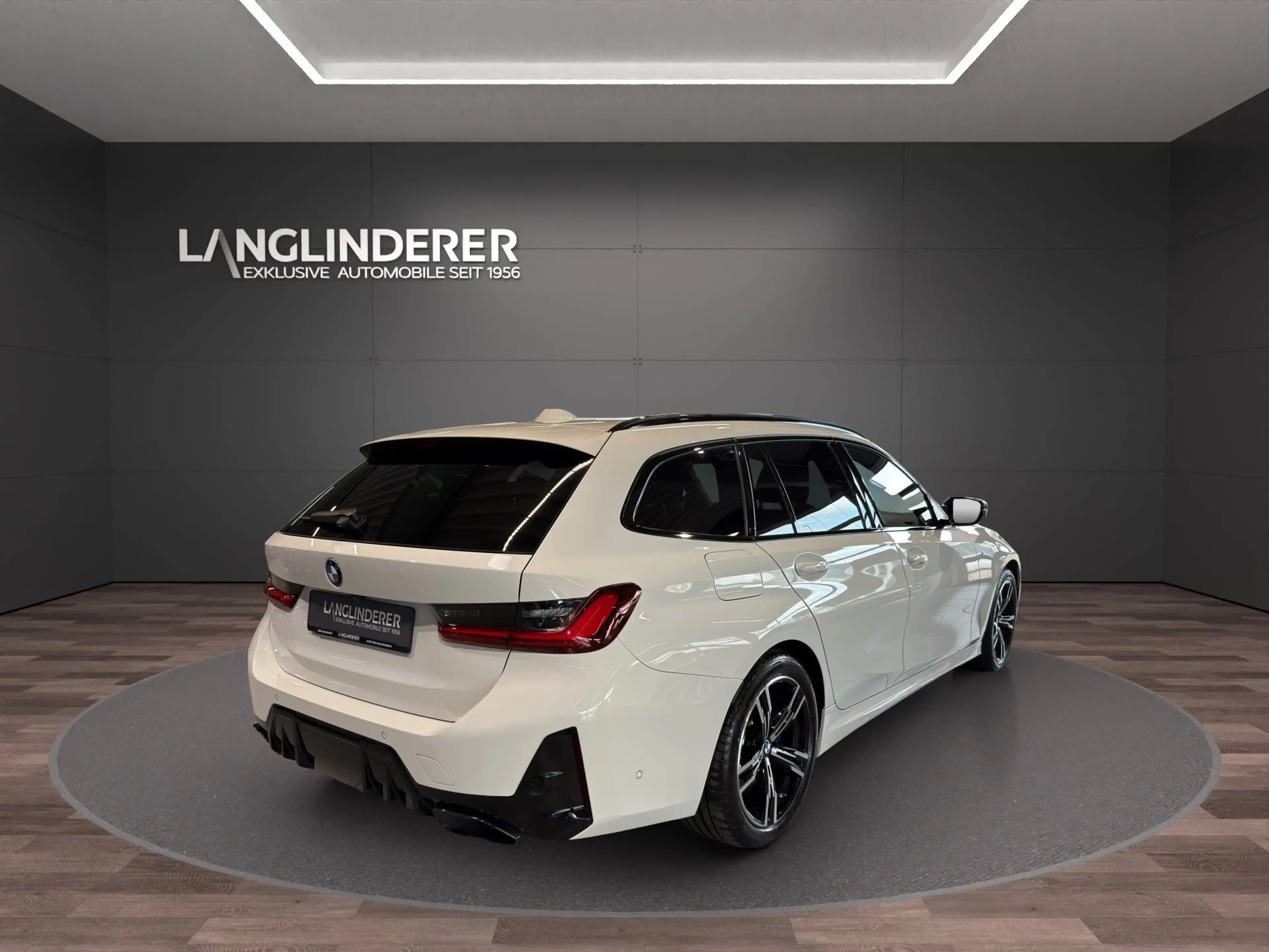 BMW 340 M340i xDrive Touring NP 82.819,- DrivingAssistProf — photo 3