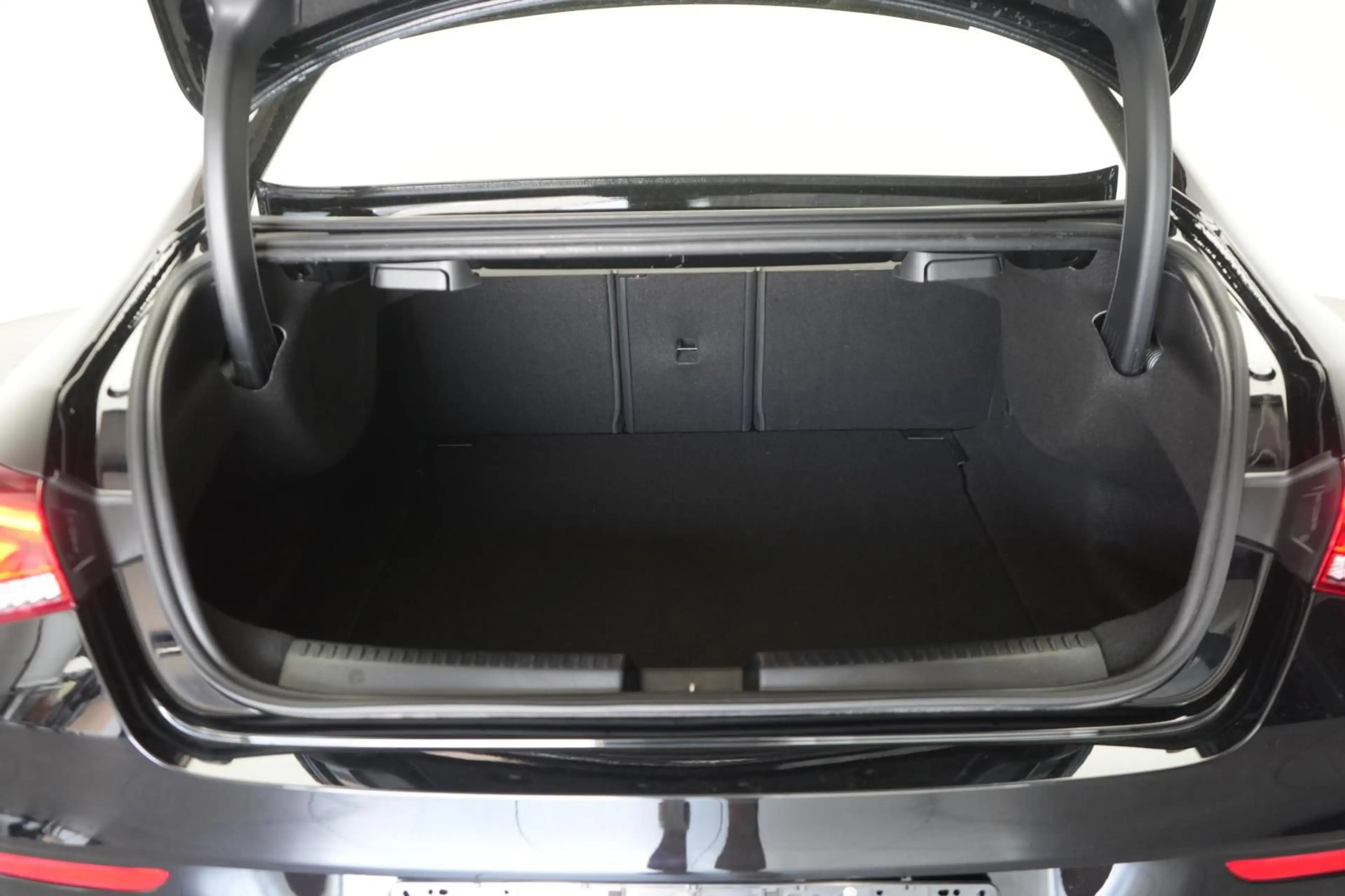 Mercedes-Benz CLA 35 AMG 4Matic Speedshift 7G-DCT Kamera/Pano/ — photo 7