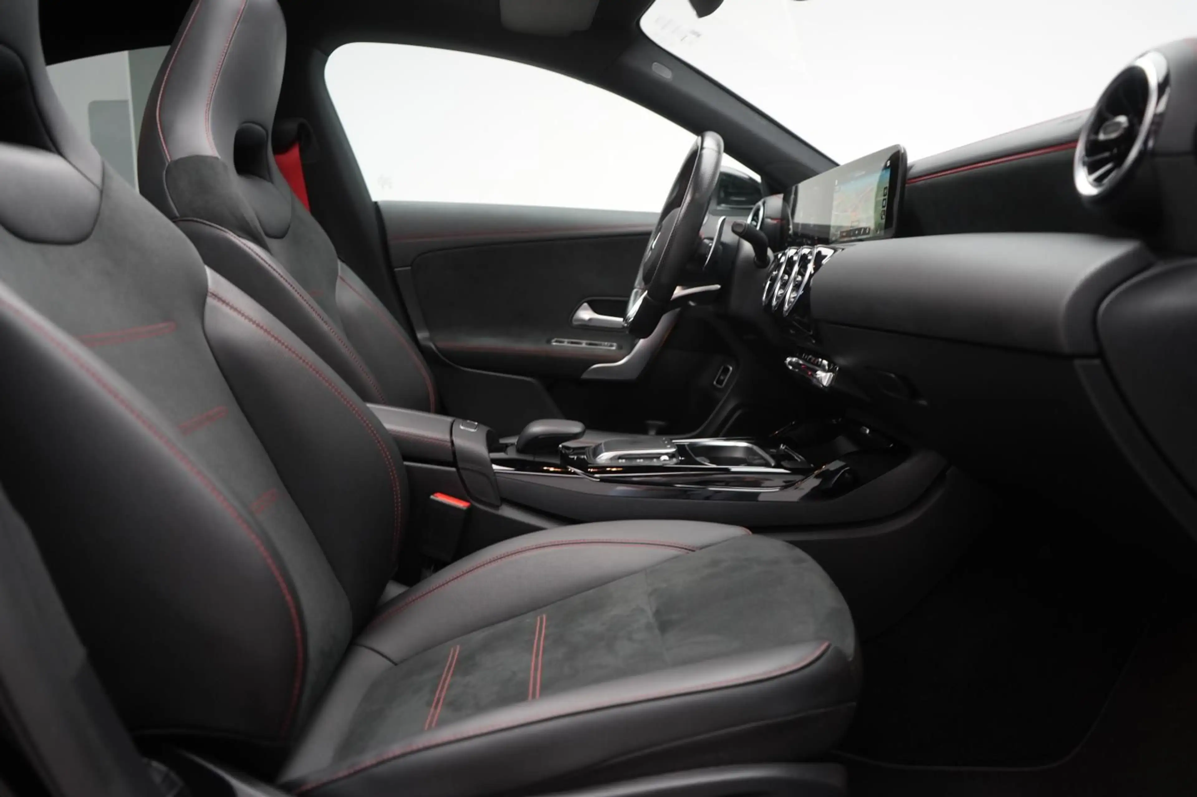 Mercedes-Benz CLA 35 AMG 4Matic Speedshift 7G-DCT Kamera/Pano/ — photo 15