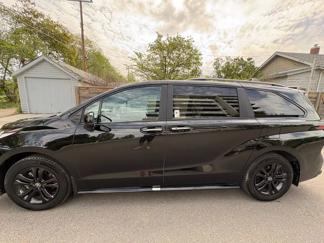 Toyota Sienna снимка Toyota Sienna