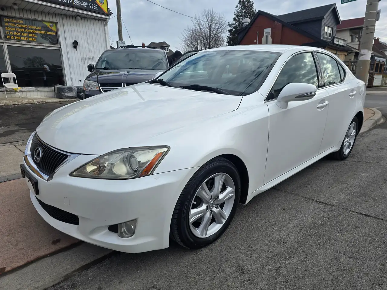 Lexus IS снимка Lexus IS