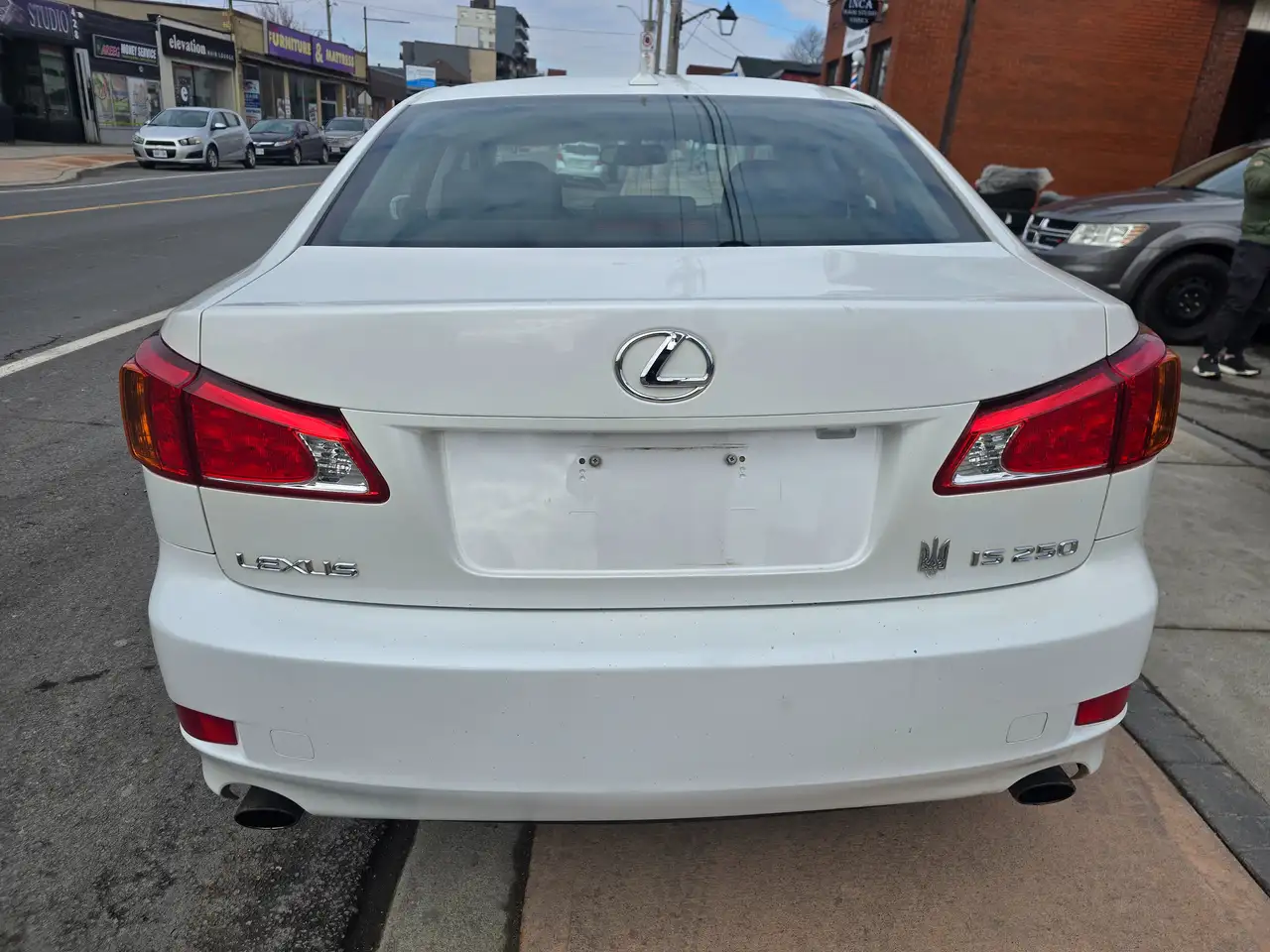 Lexus IS снимка Lexus IS