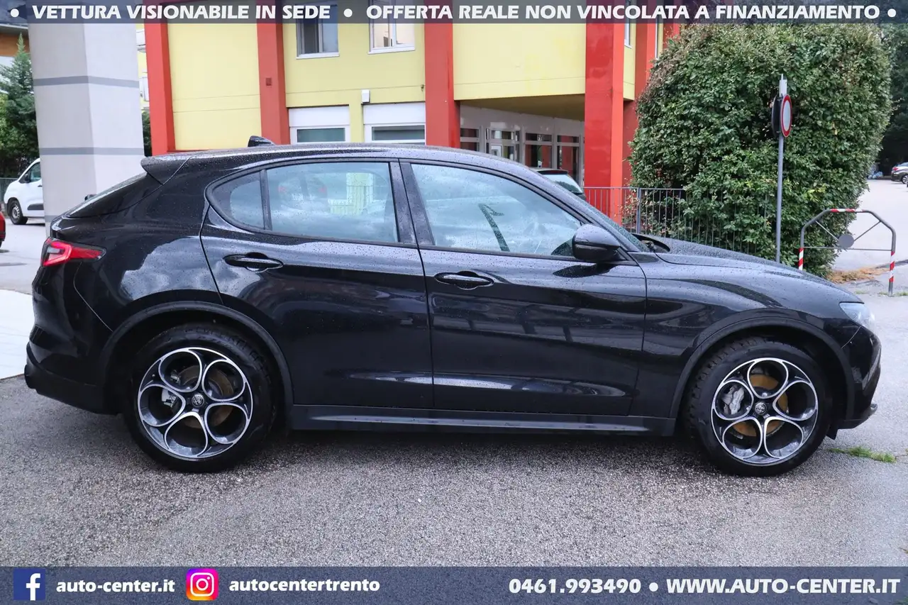 Alfa Romeo Stelvio 2025