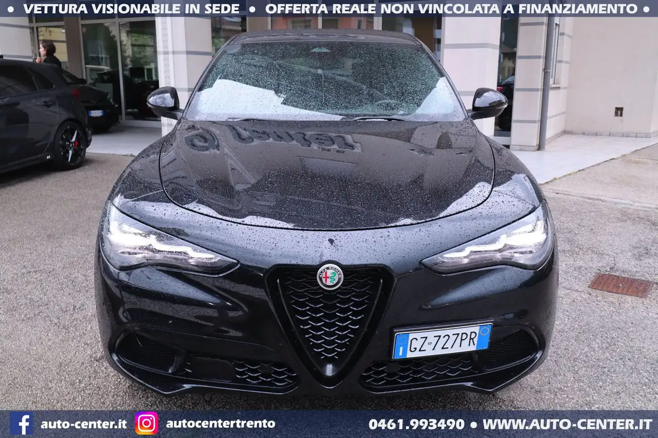 Alfa Romeo Stelvio 2025