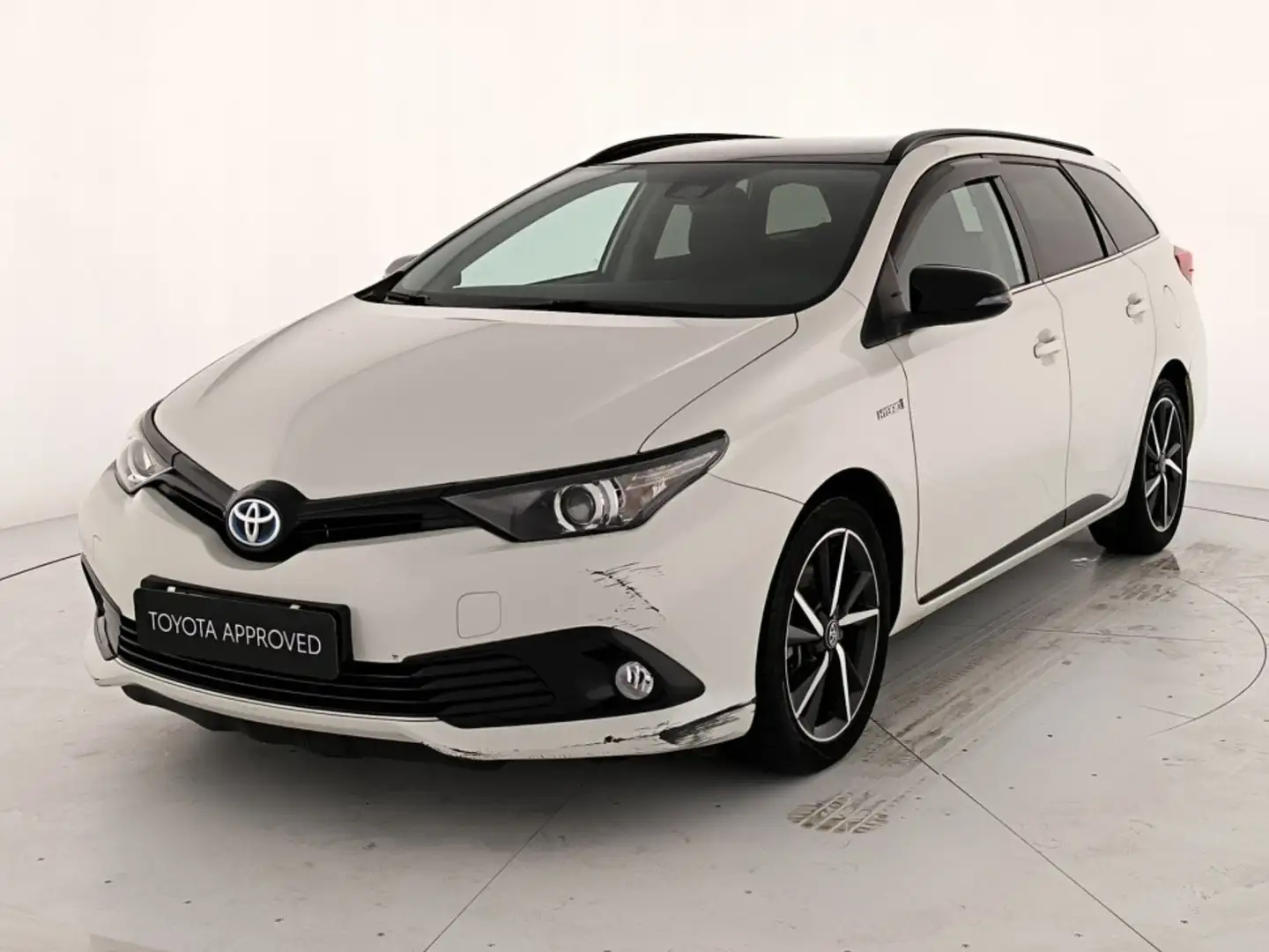 Toyota Auris touring sports 1.8h black edition cvt Bianco - 1
