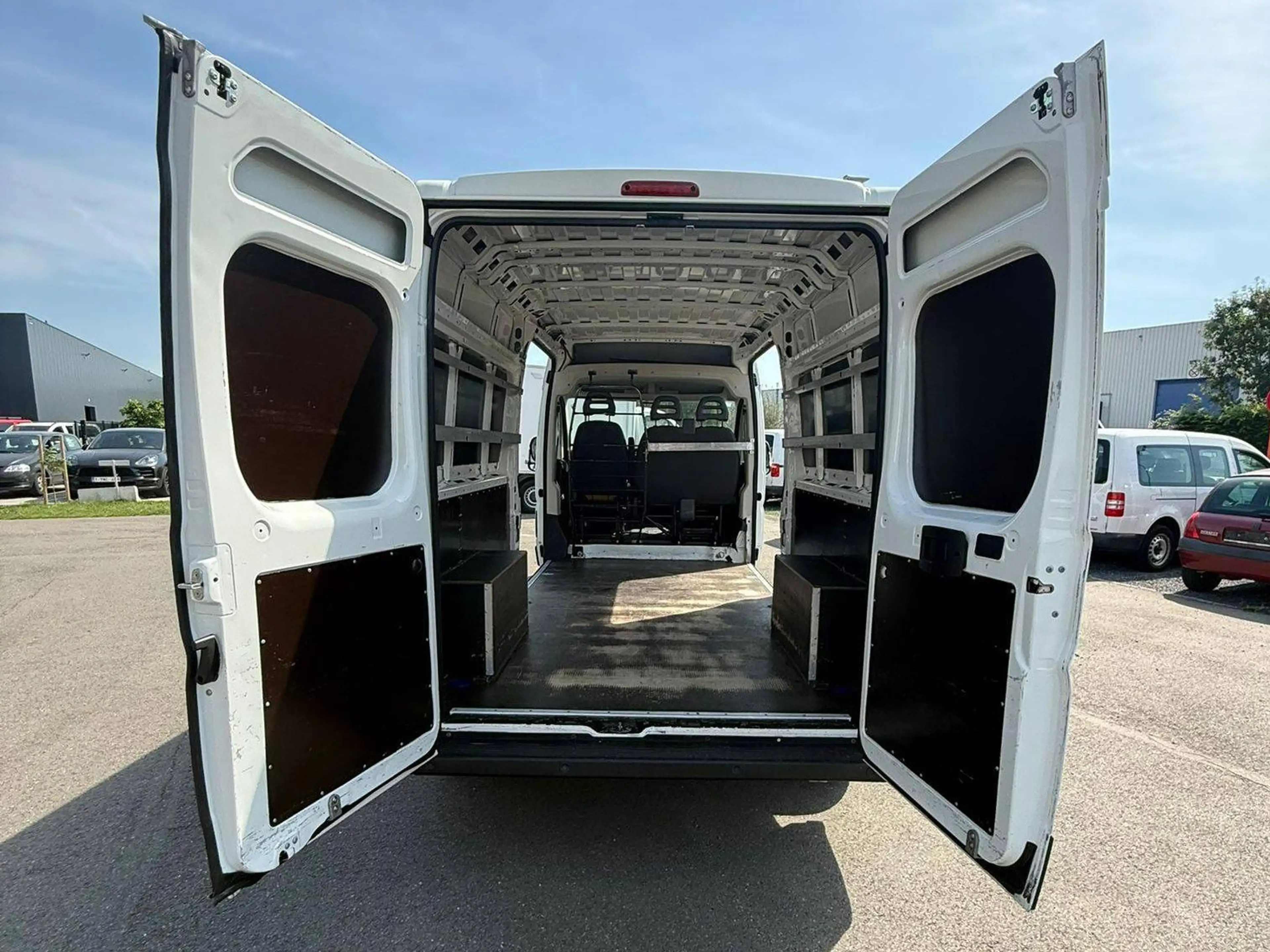 Peugeot Boxer (Stock ID 86462) — photo 14