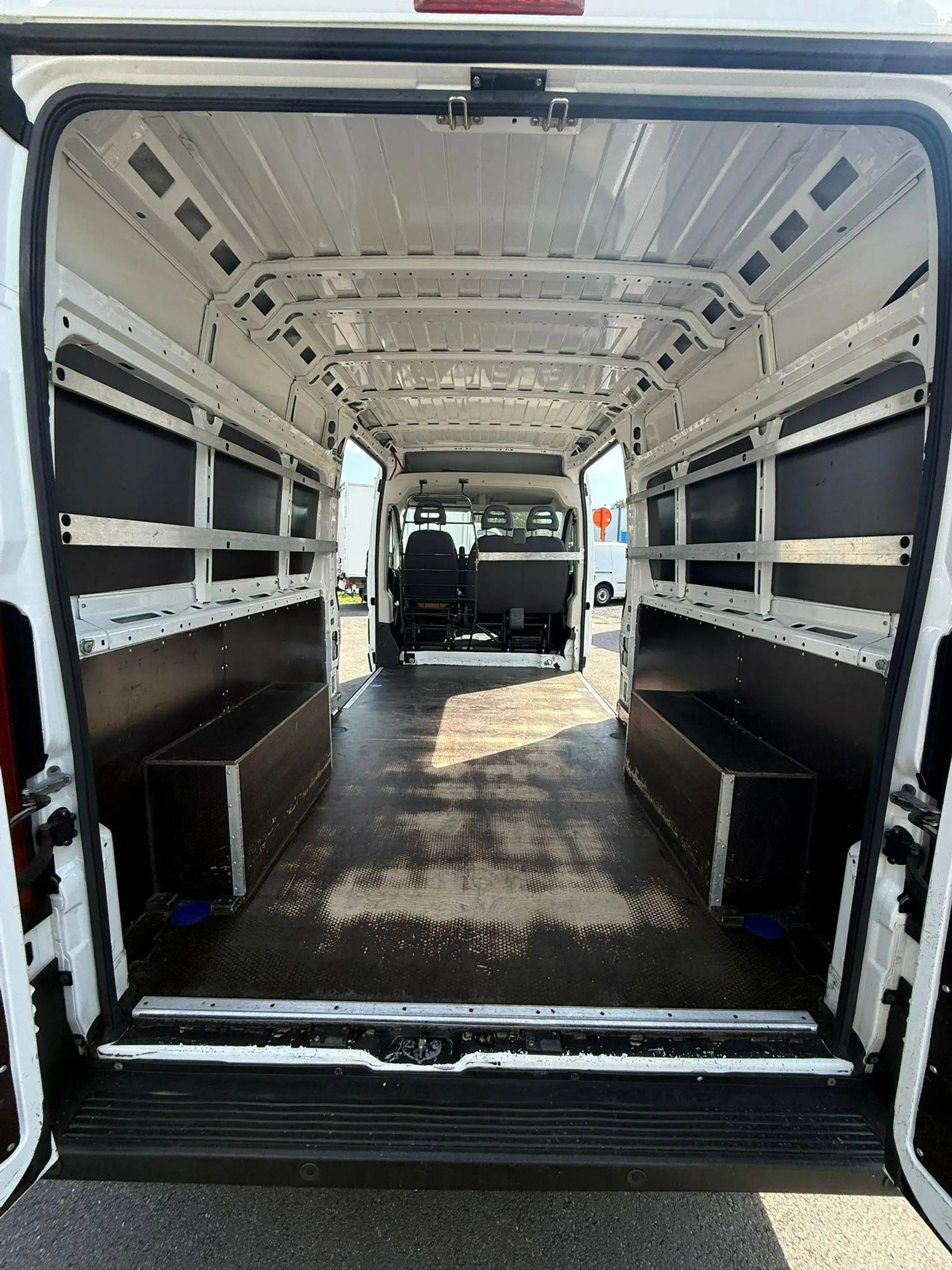 Peugeot Boxer (Stock ID 86462) — photo 15