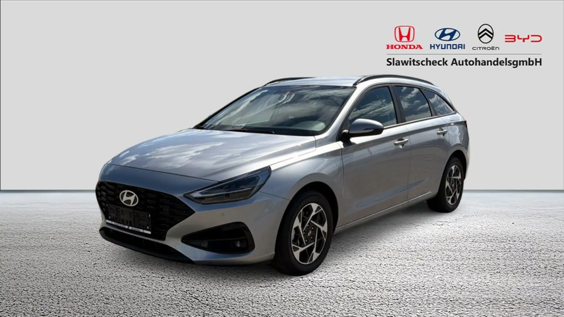 Hyundai i30 Kombi - PD Comfort Line 1.6 T-GDI DCT Silber - 1