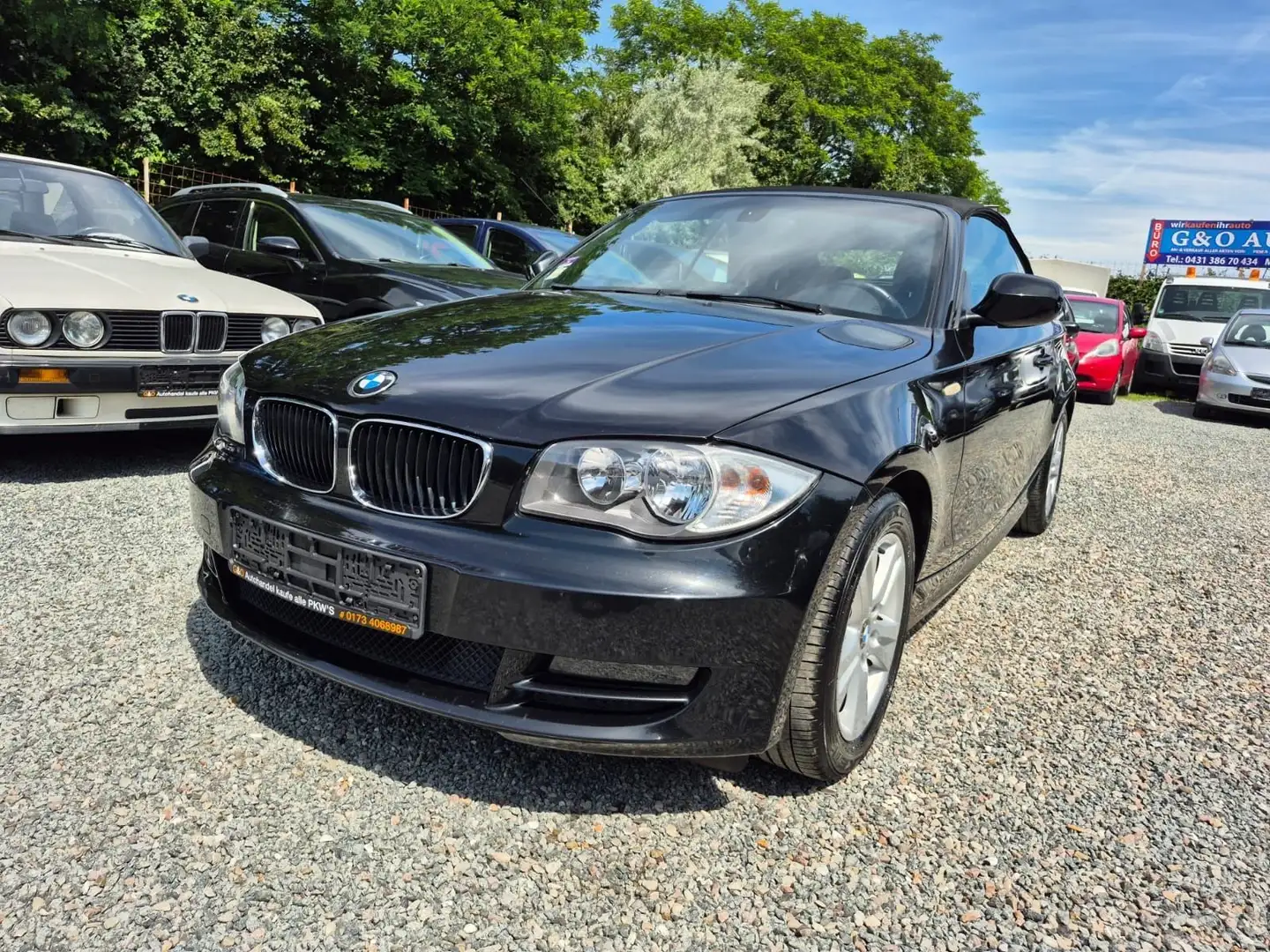 BMW 118 Baureihe 1 Cabrio*Automatik*TÜV NEU* Schwarz - 1