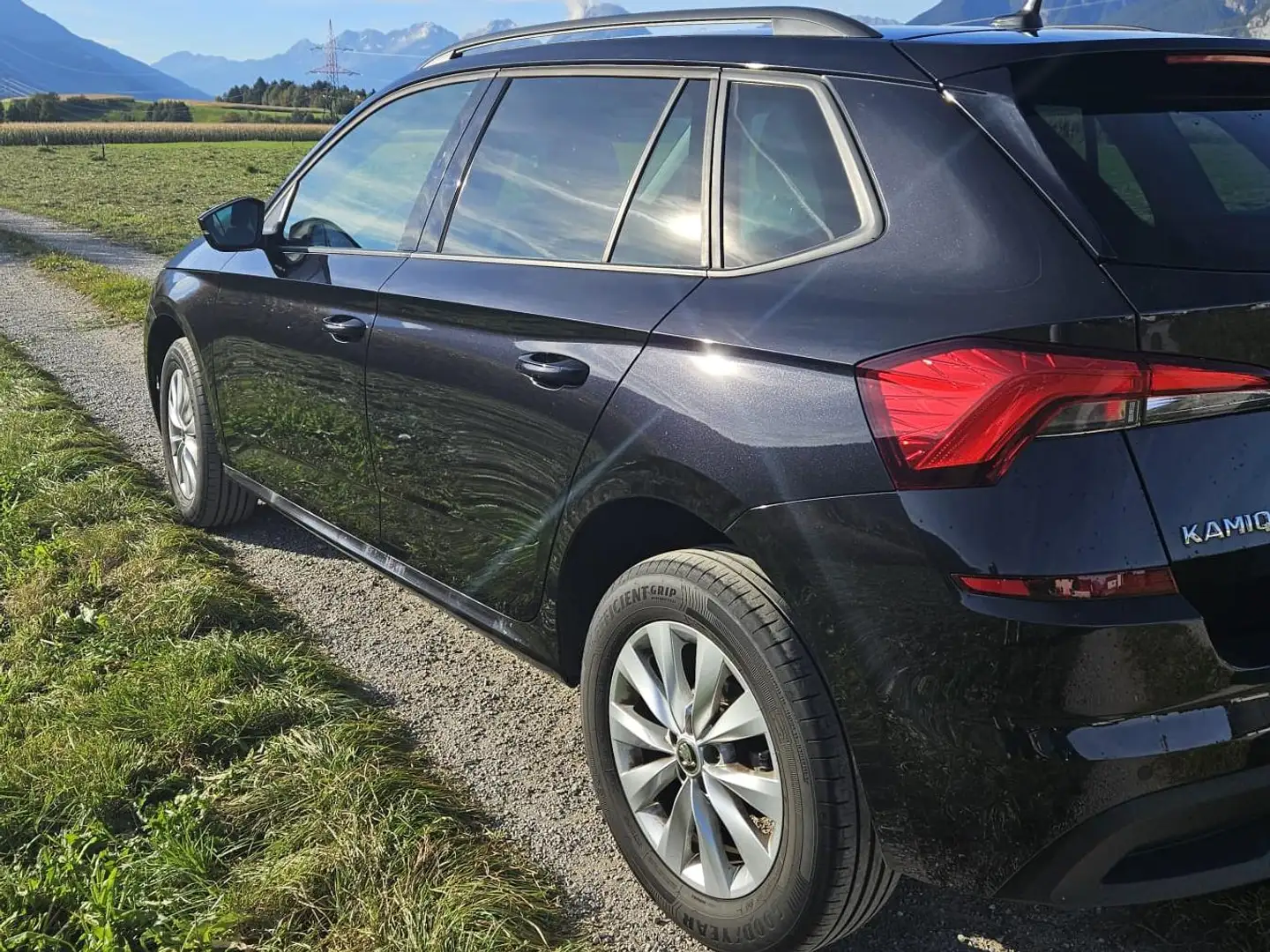 Skoda Kamiq Kamiq 1,0 TSI SC SC Schwarz - 2