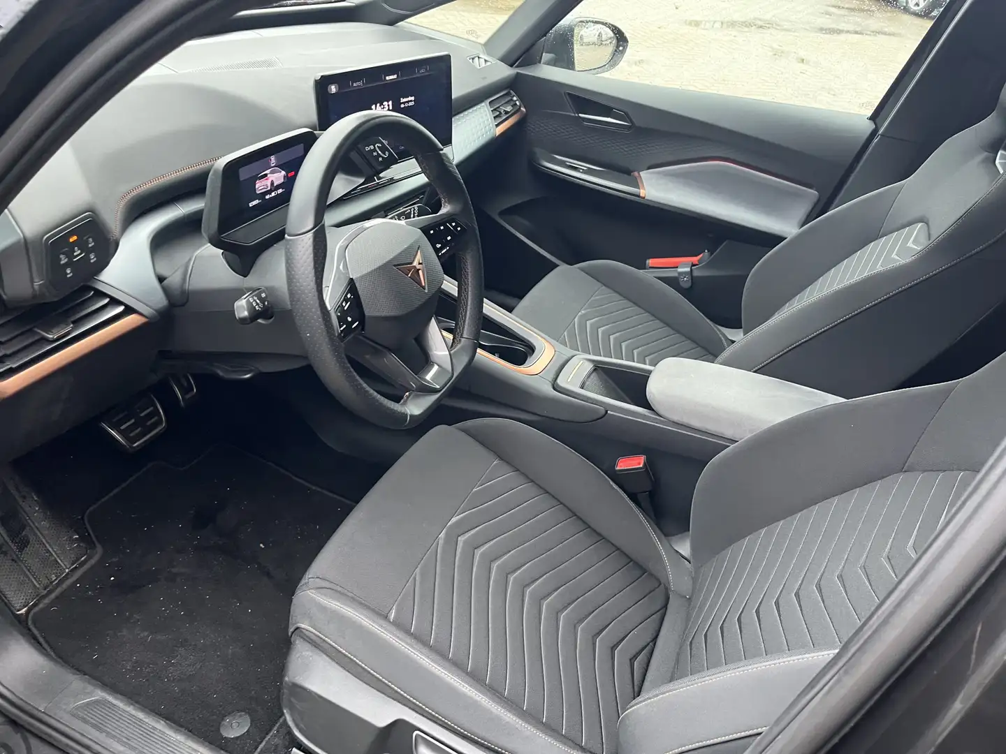 CUPRA Born Business Plus 62 kWh / Camera / carplay / Led / St Grijs - 2