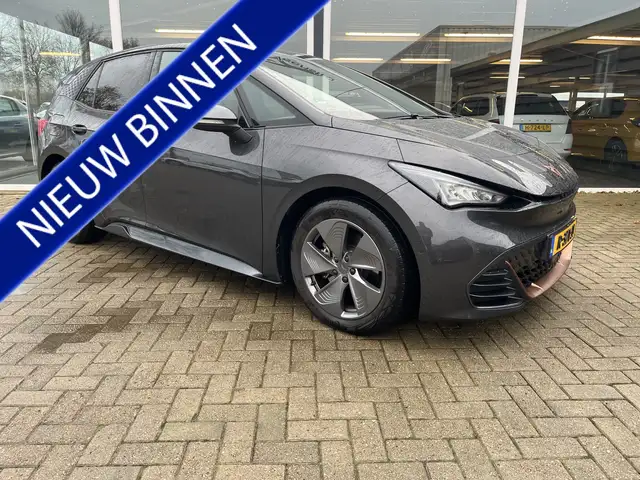 CUPRA Born Business Plus 62 kWh / Camera / carplay / Led / St