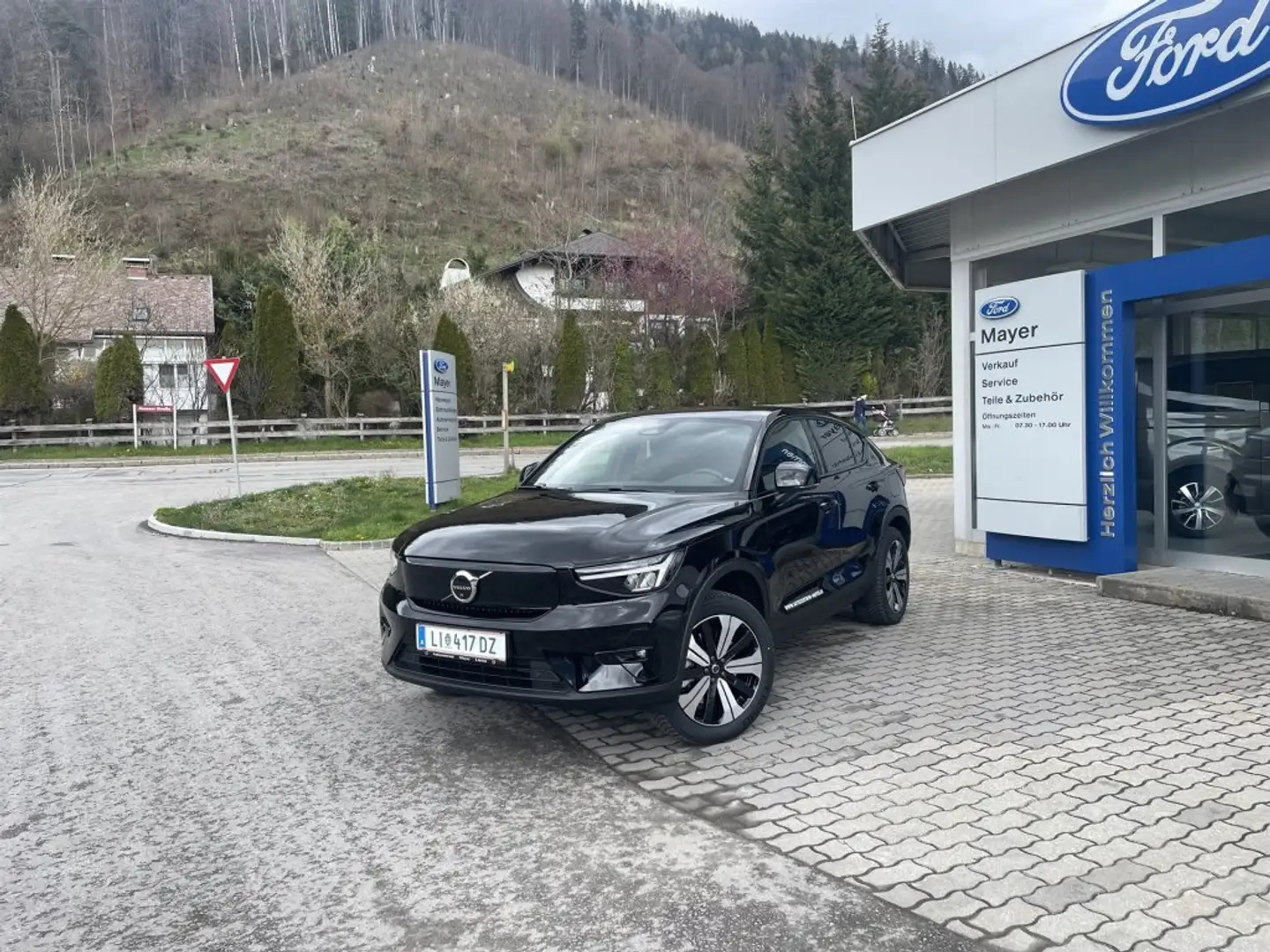 Volvo C40 Recharge Twin 78kWh Ultimate Fekete - 2