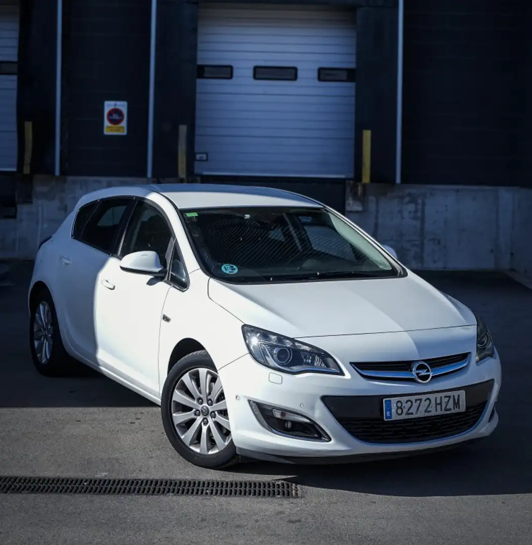 Opel Astra 1.6CDTi S/S Excellence 136 Blanco - 1