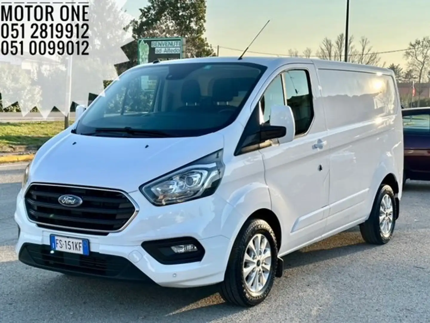 Ford Transit Custom 2.0TDCi 130CV 280 L1H1 Auto Titanium Weiß - 2