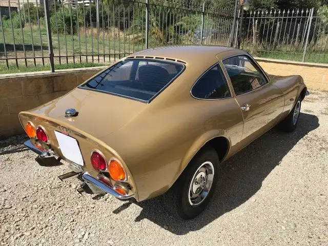 Opel GT 1900