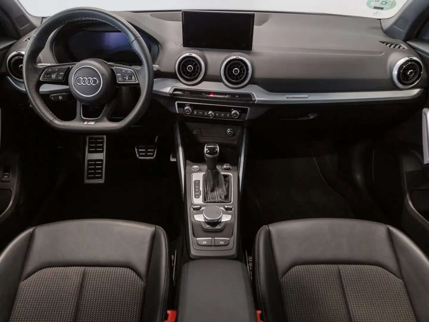 Audi Q2 35 TDI Adrenalin S tronic 110kW Negro - 2